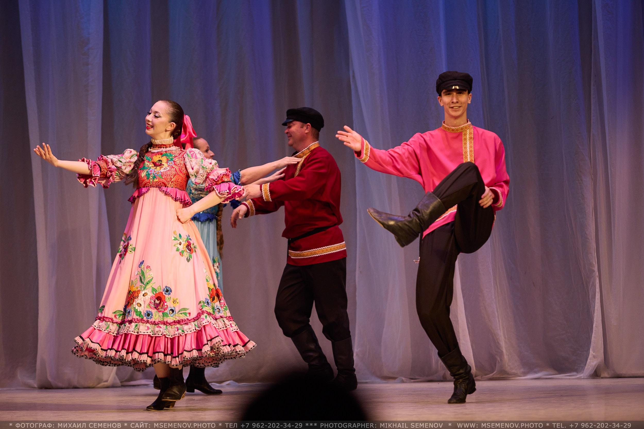 Фоторепортаж с Концерта «Волжанка» и «Задоринка»