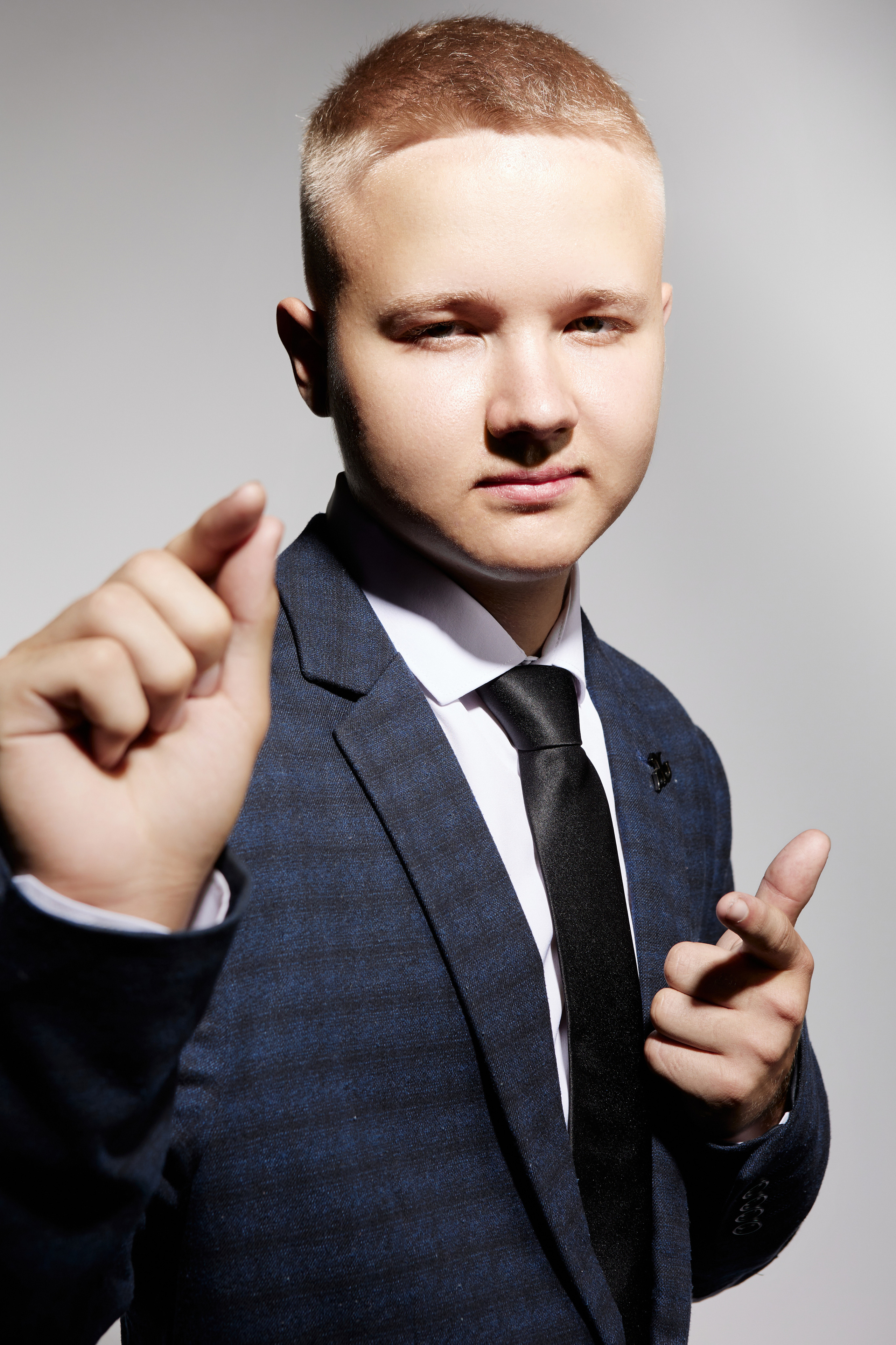 Портрет для карточки музыканта. Фотограф Дмитрий Иванов