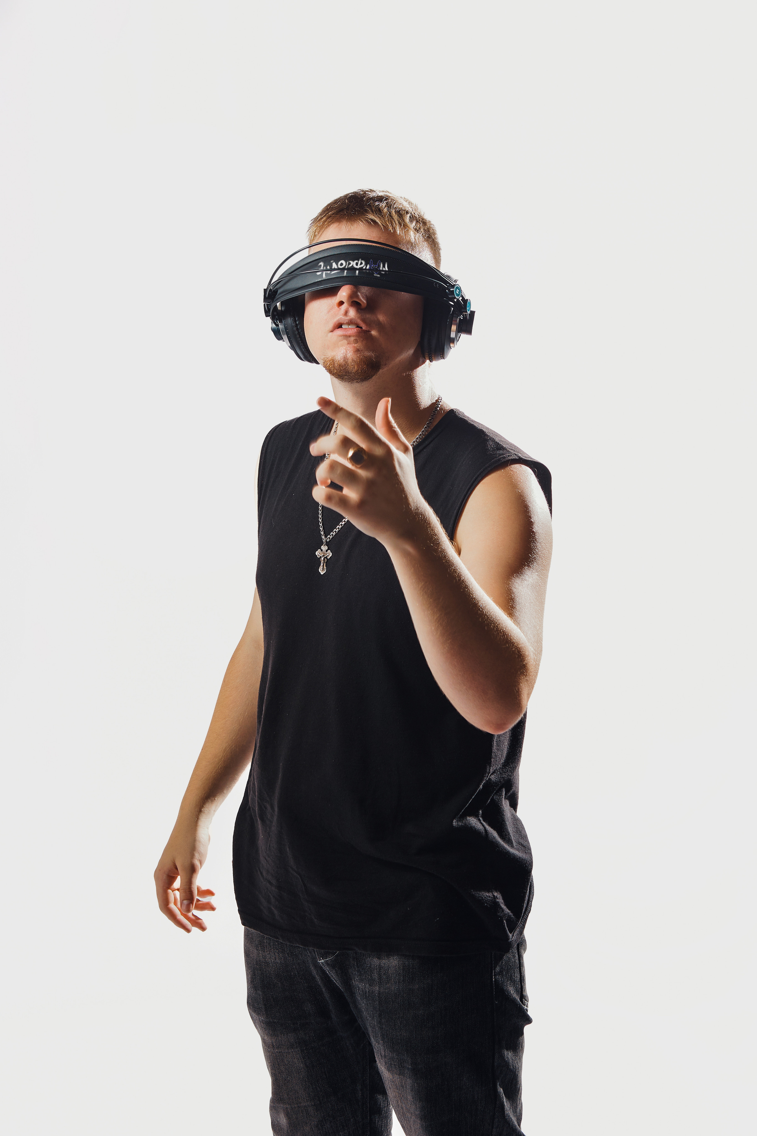 Артём Буйвол. Солист группы эндорфины. Фотограф Дмитрий Иванов