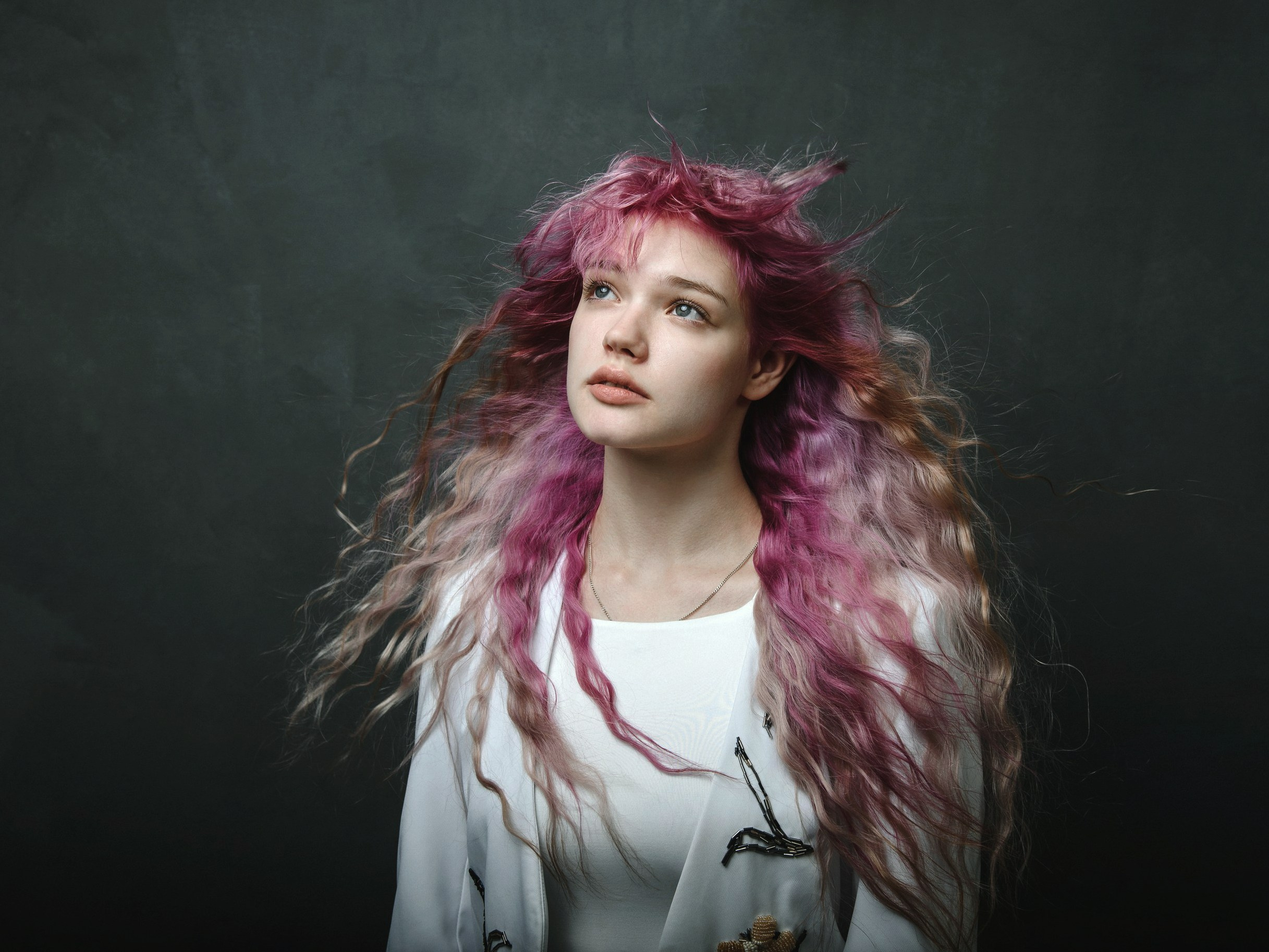 Поработали со школой парикмахерского искусства. Фотограф Денис Неместо, портрет, репортаж