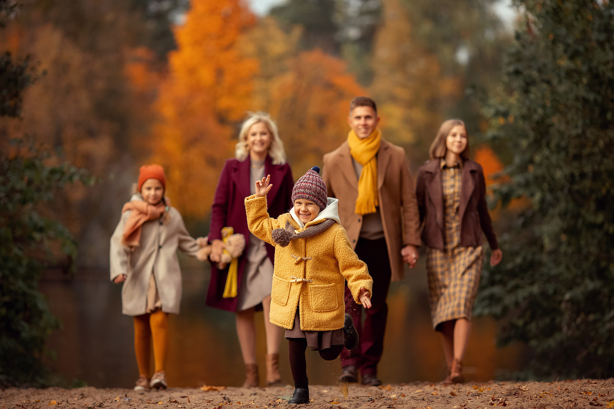 Семейная фотосессия в ярких красках осени. Tatyana Nadezhdina Family photographer
