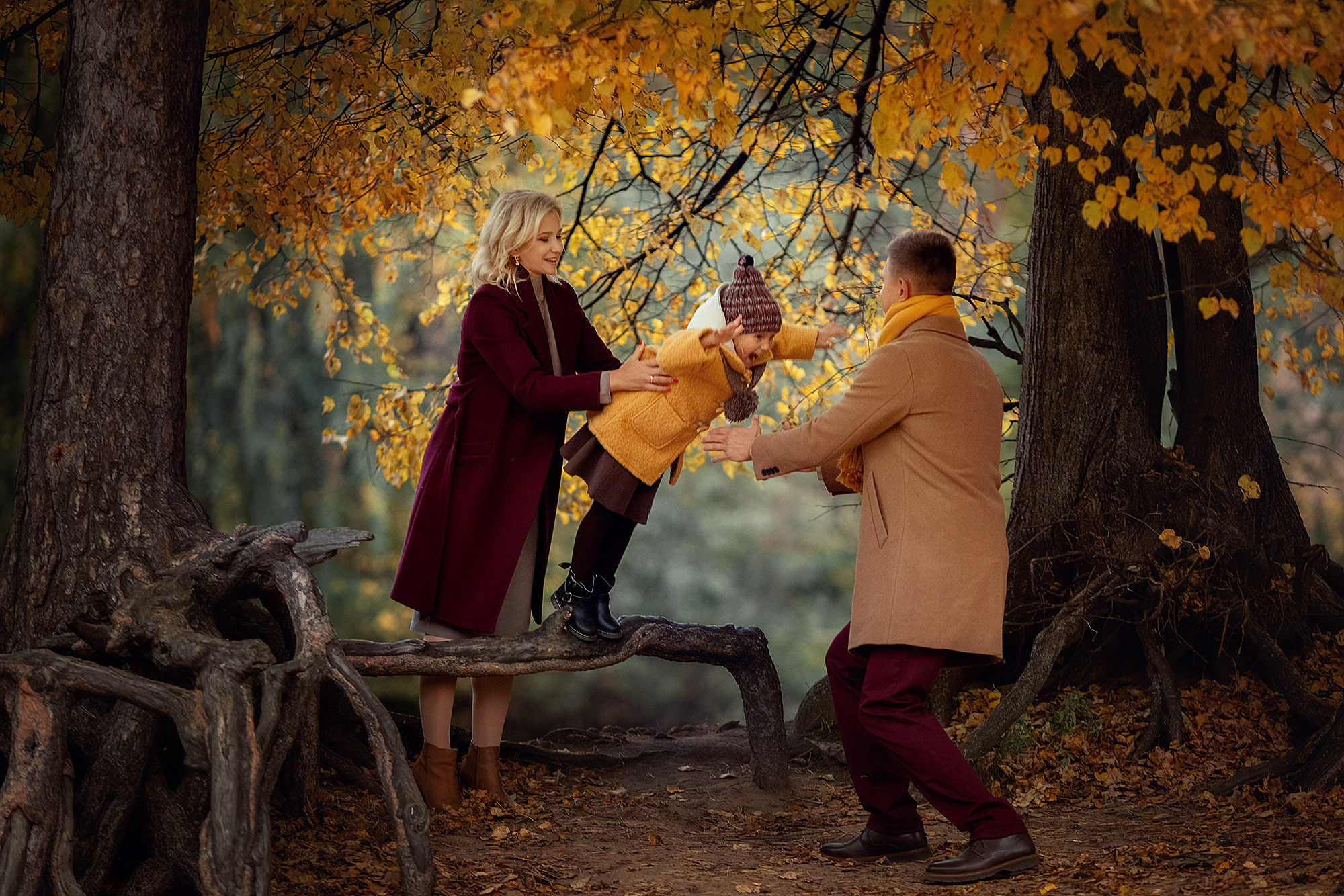 Семейная фотосессия в ярких красках осени. Tatyana Nadezhdina Family photographer
