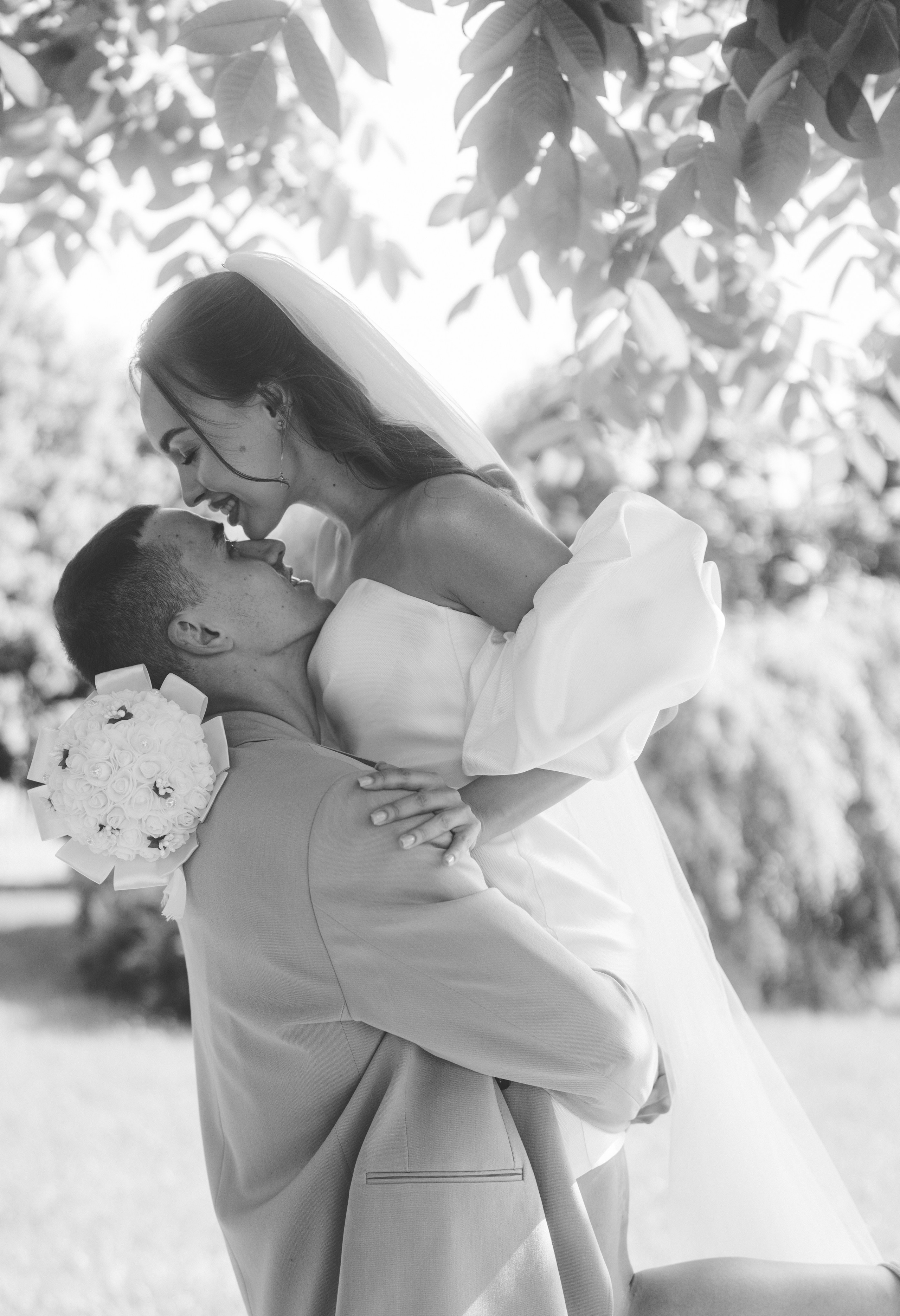 Предсвадебная прогулка Александр и Юлия. Свадебный и индивидуальный фотограф Аля Мамакова