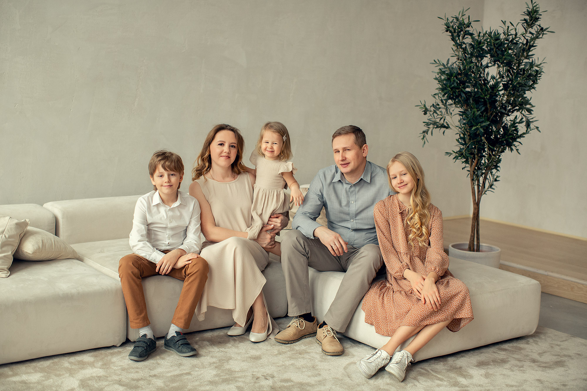 Фотосессия большой семьи в студии. Tatyana Nadezhdina Family photographer