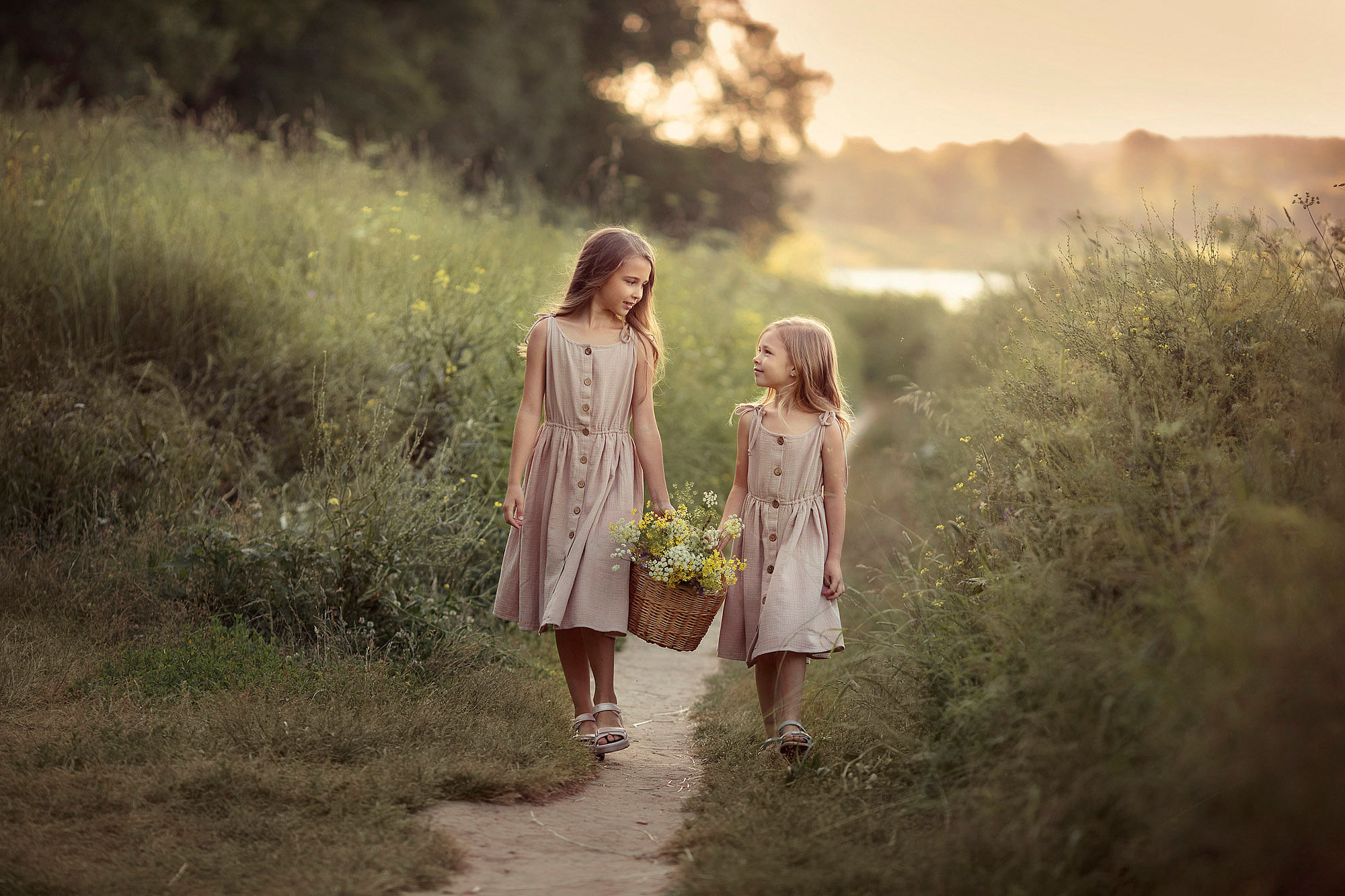 Очень нежная Фотосессия материнства мамы с дочками. Tatyana Nadezhdina Family photographer