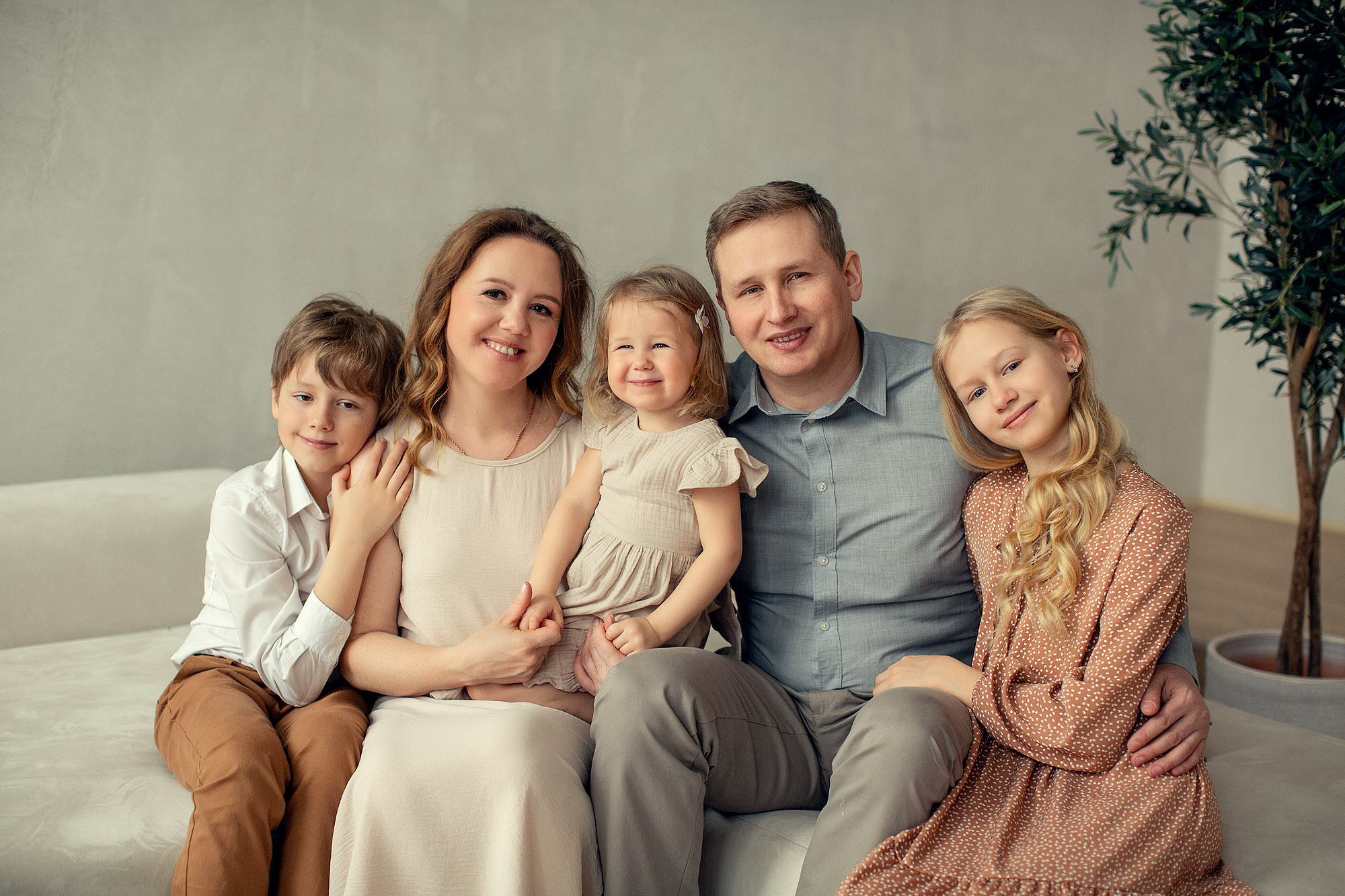 Фотосессия большой семьи в студии. Tatyana Nadezhdina Family photographer