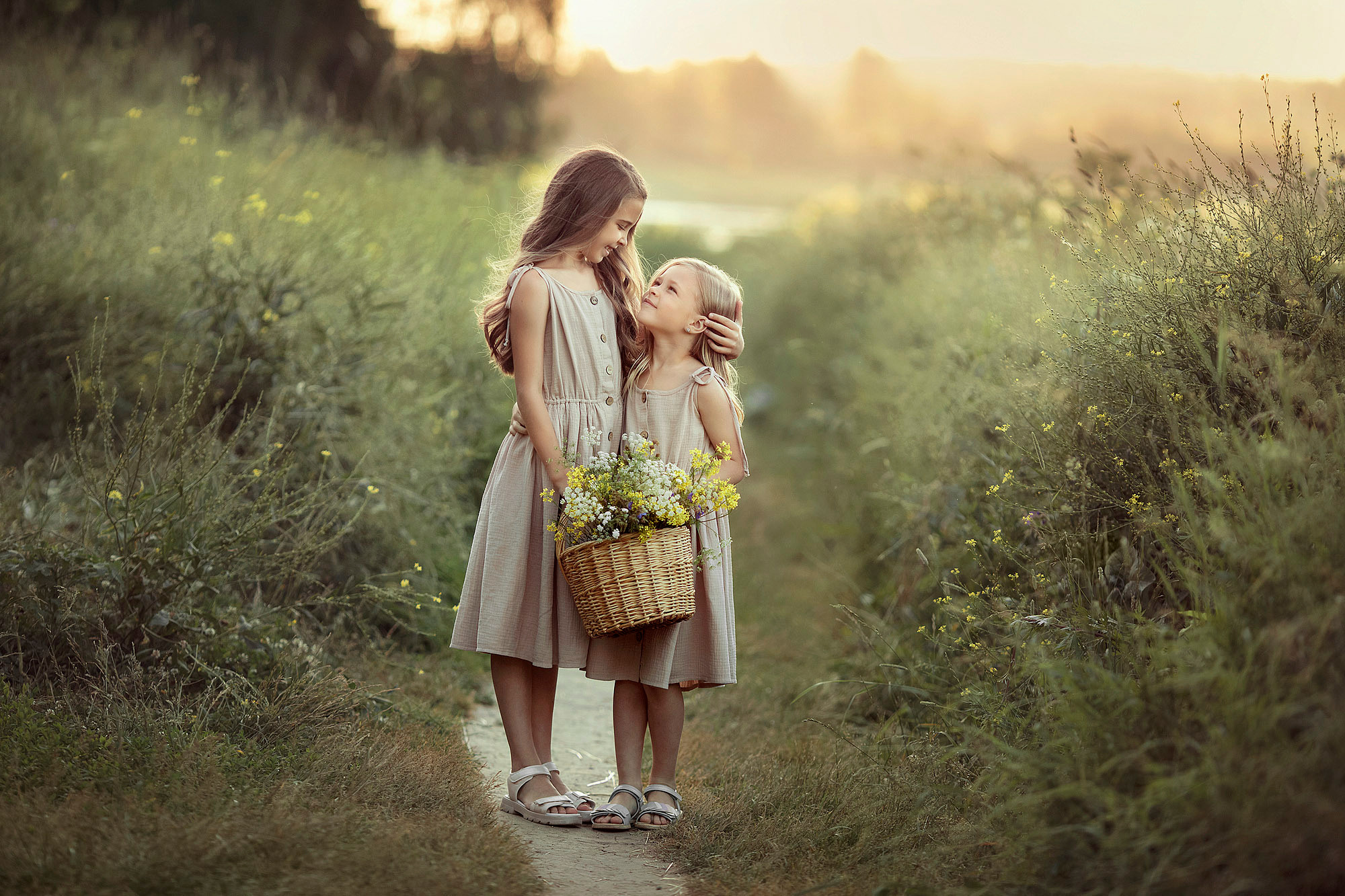 Очень нежная Фотосессия материнства мамы с дочками. Tatyana Nadezhdina Family photographer