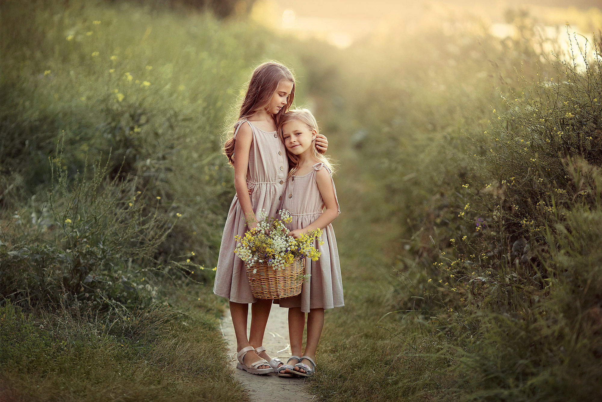 Очень нежная Фотосессия материнства мамы с дочками. Tatyana Nadezhdina Family photographer