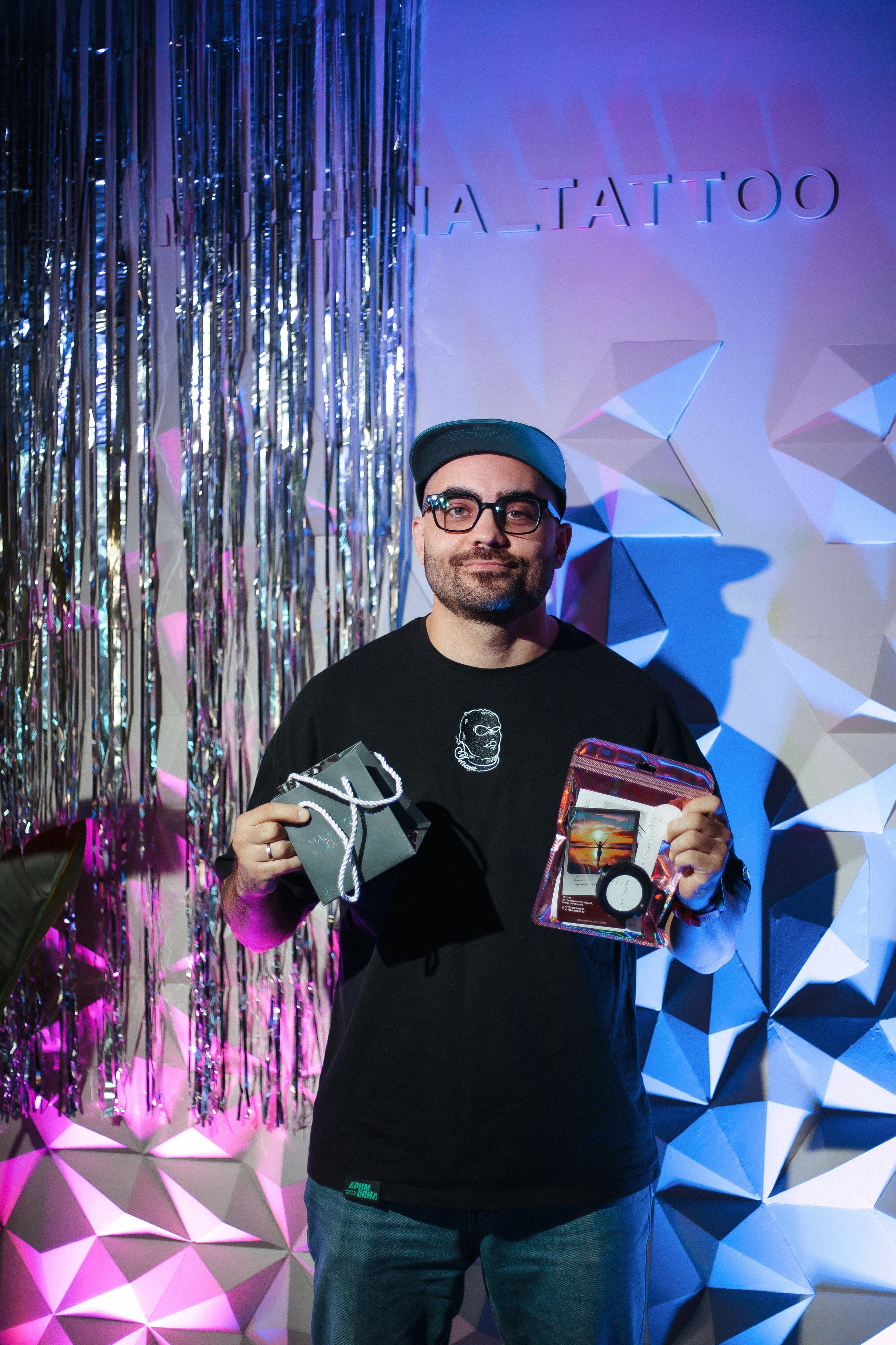 Walk-In Day в стиле киберпанк в тату-студии MUKHINA TATTOO. СВОИ. ФОТООТЧЕТЫ-СОБЫТИЯ-МЕСТА