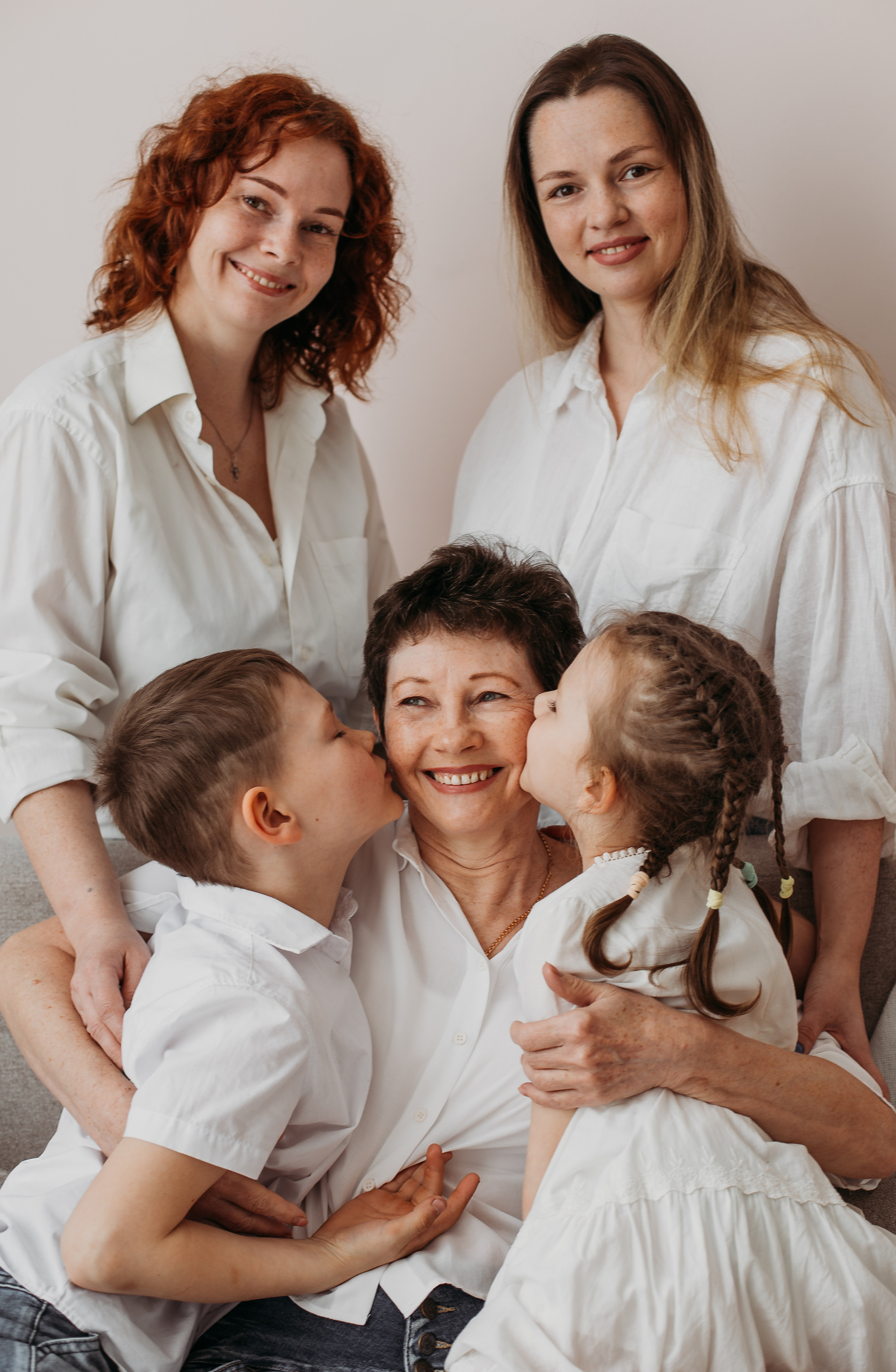 Мама. Детский и семейный фотограф, Newborn фотограф новорожденных г. Челябинск