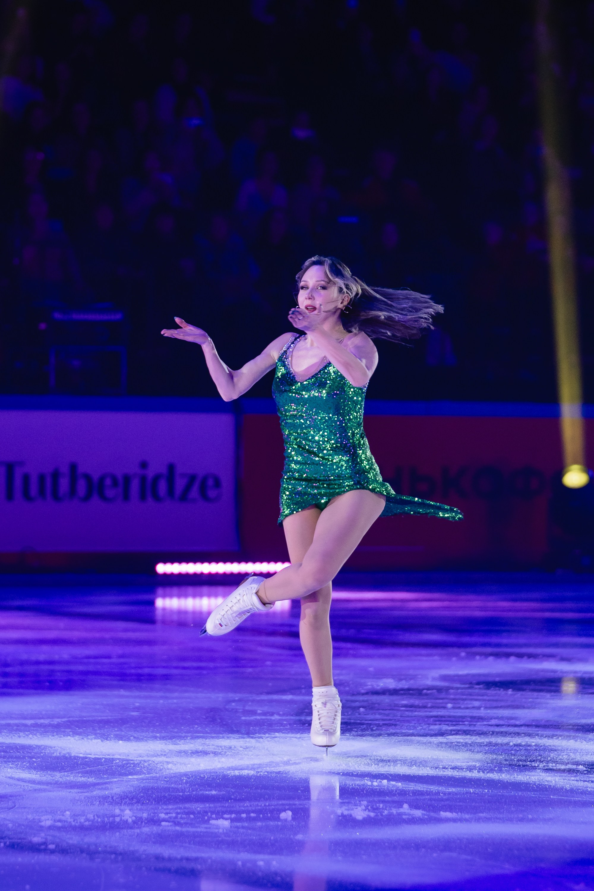 Шоу «Чемпионы на льду» в Новосибирске. Воробьева Ксения — Спортивный и танцевальный фотограф Новосибирск
