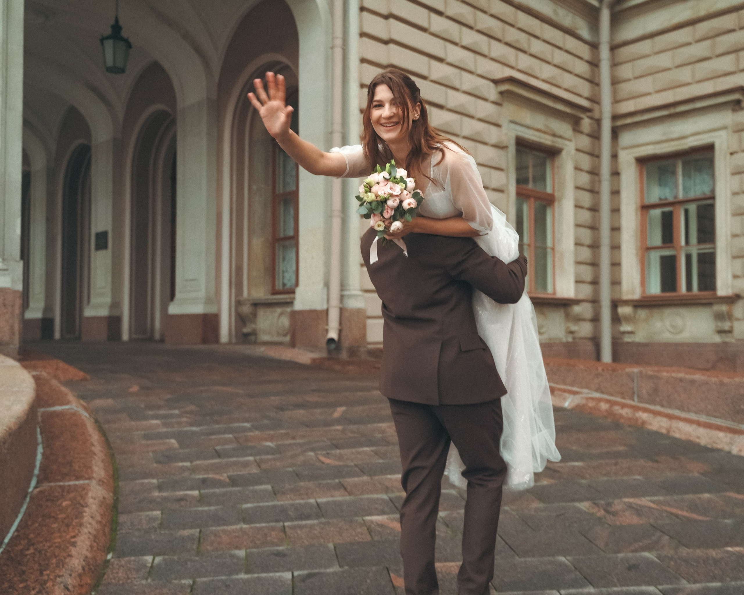 Любовный роман на Исаакиевской площади. Professional photoartist in St. Petersburg (wedding, reportage, portrait, model book, love story) Alexander Shvedov