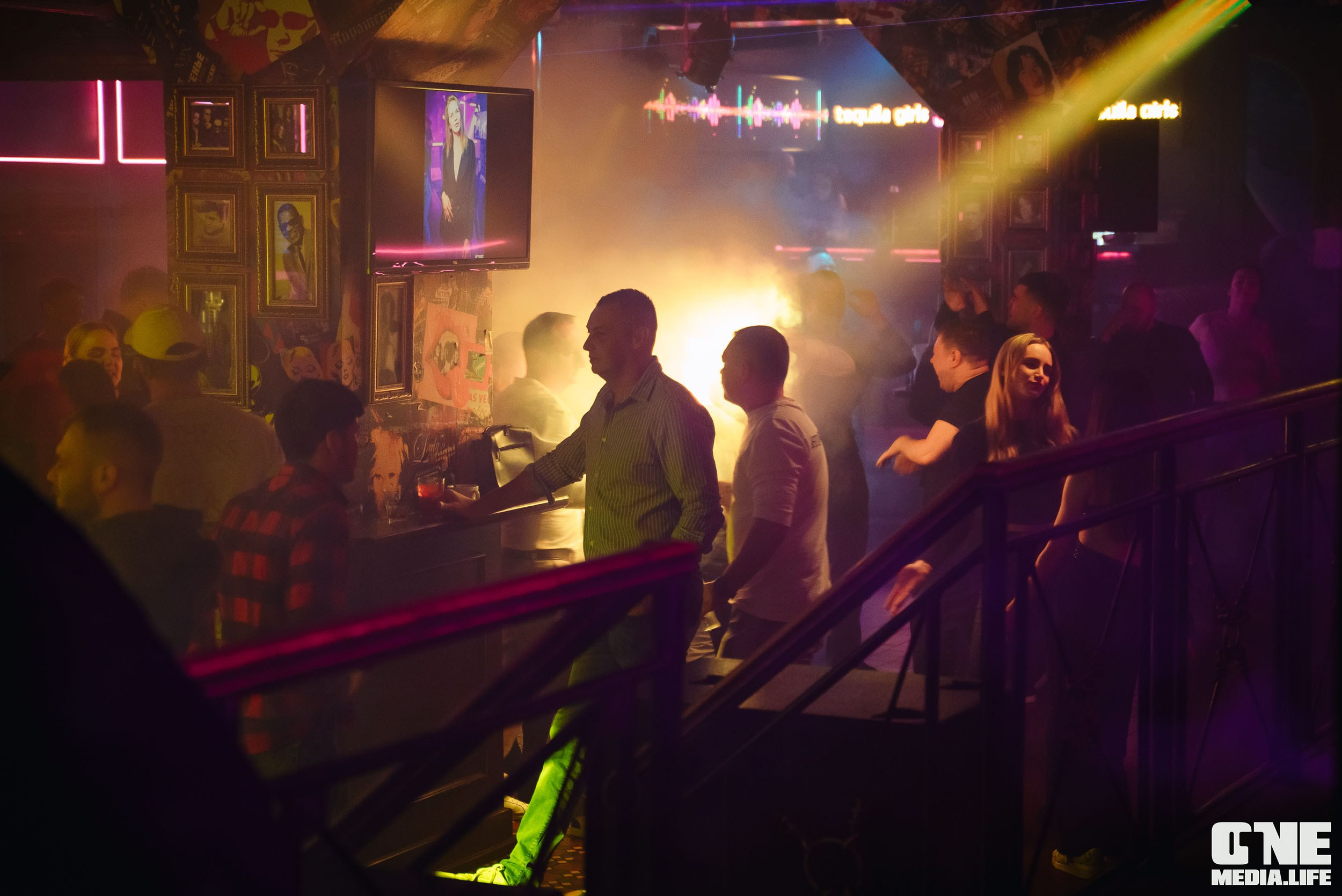 Фотоотчет из бара XxxX. One Media Life: фоторепортажи, фотоотчеты с мероприятий и заведений