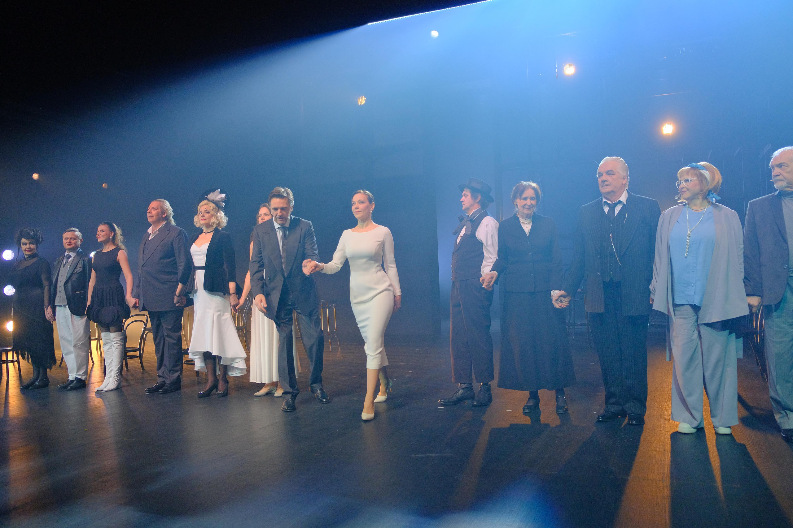 «ФЕЛЛИНИ. 8 ½» Театр Вахтангова, Новая сцена. Москва, улицы, театр и артисты, друзья и мир фото Владимир Кашицин