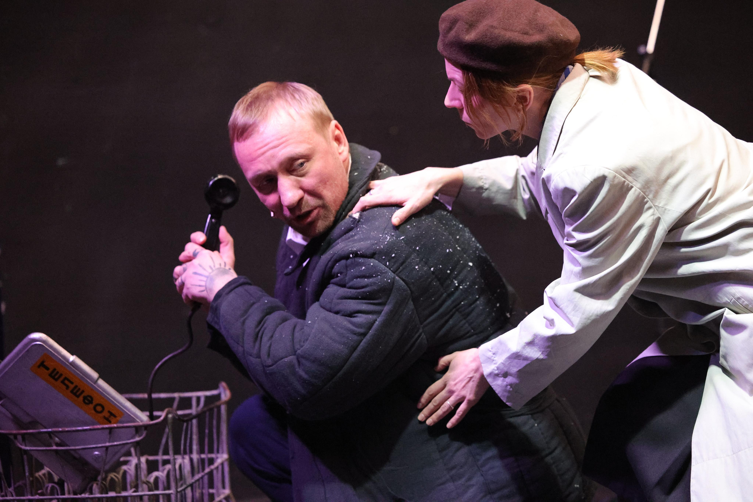 «ГДЕ ТЫ БЫЛ ТАК ДОЛГО, ЧУВАК?». Театр «Пространство ВНУТРИ». Москва, улицы, театр и артисты, друзья и мир фото Владимир Кашицин