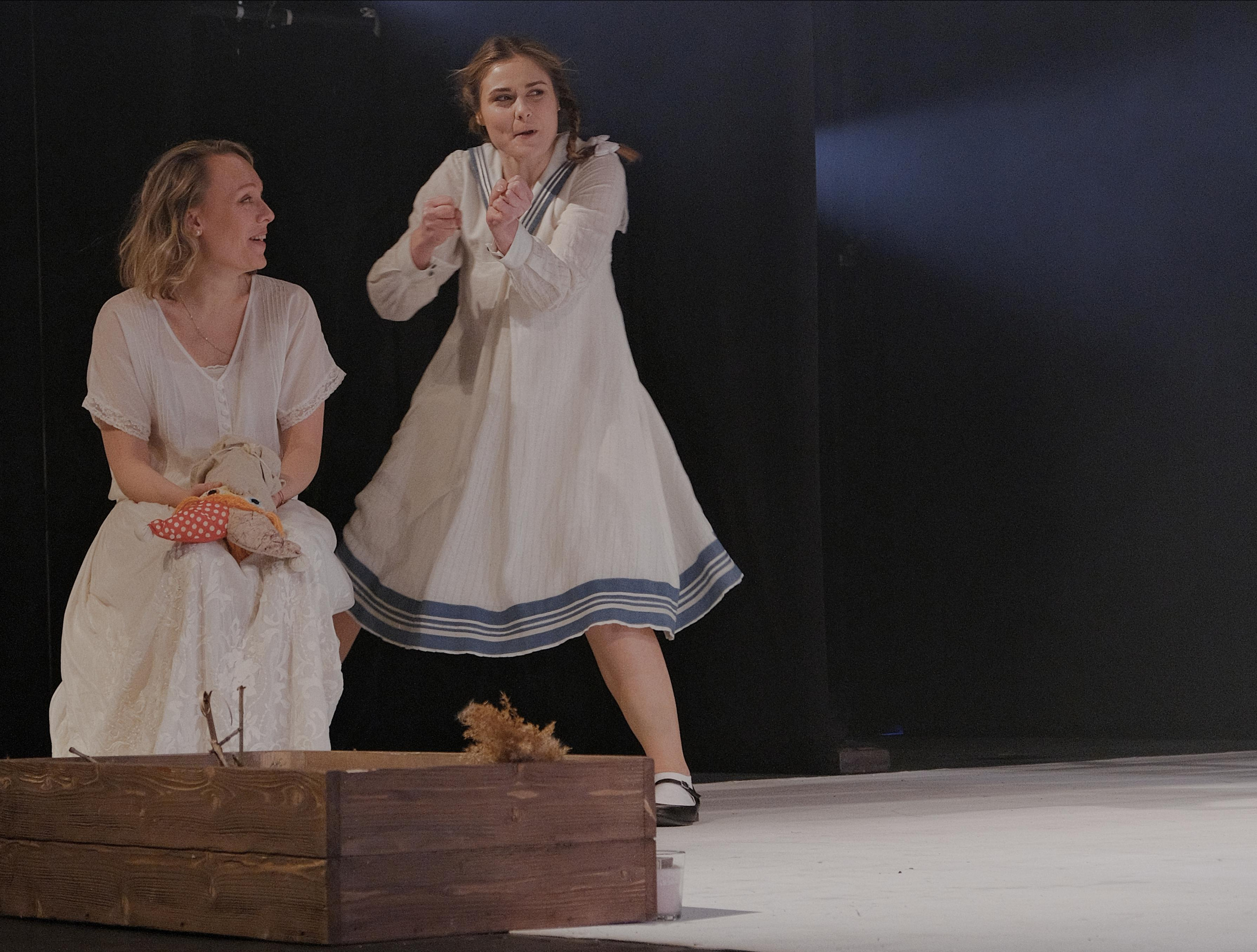 «МЕСЯЦ В ДЕРЕВНЕ». Московский Театр Луны. Москва, улицы, театр и артисты, друзья и мир фото Владимир Кашицин