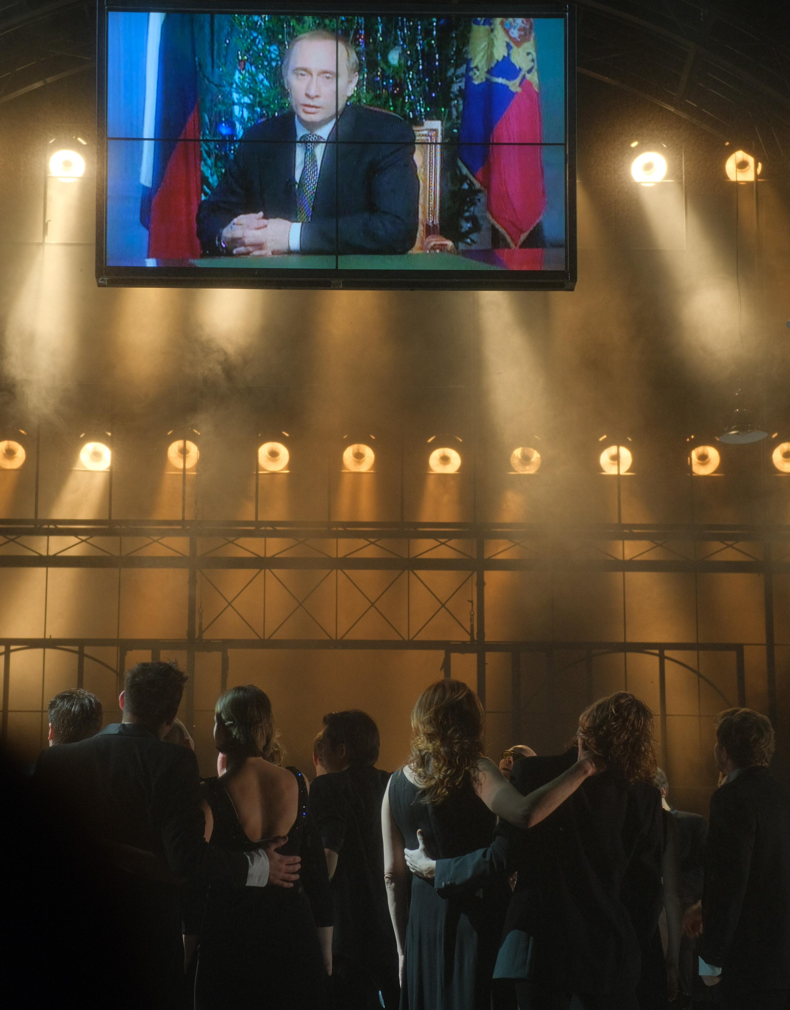 «XX ВЕК. БАЛ». МХТ имени А. П. Чехова. Москва, улицы, театр и артисты, друзья и мир фото Владимир Кашицин