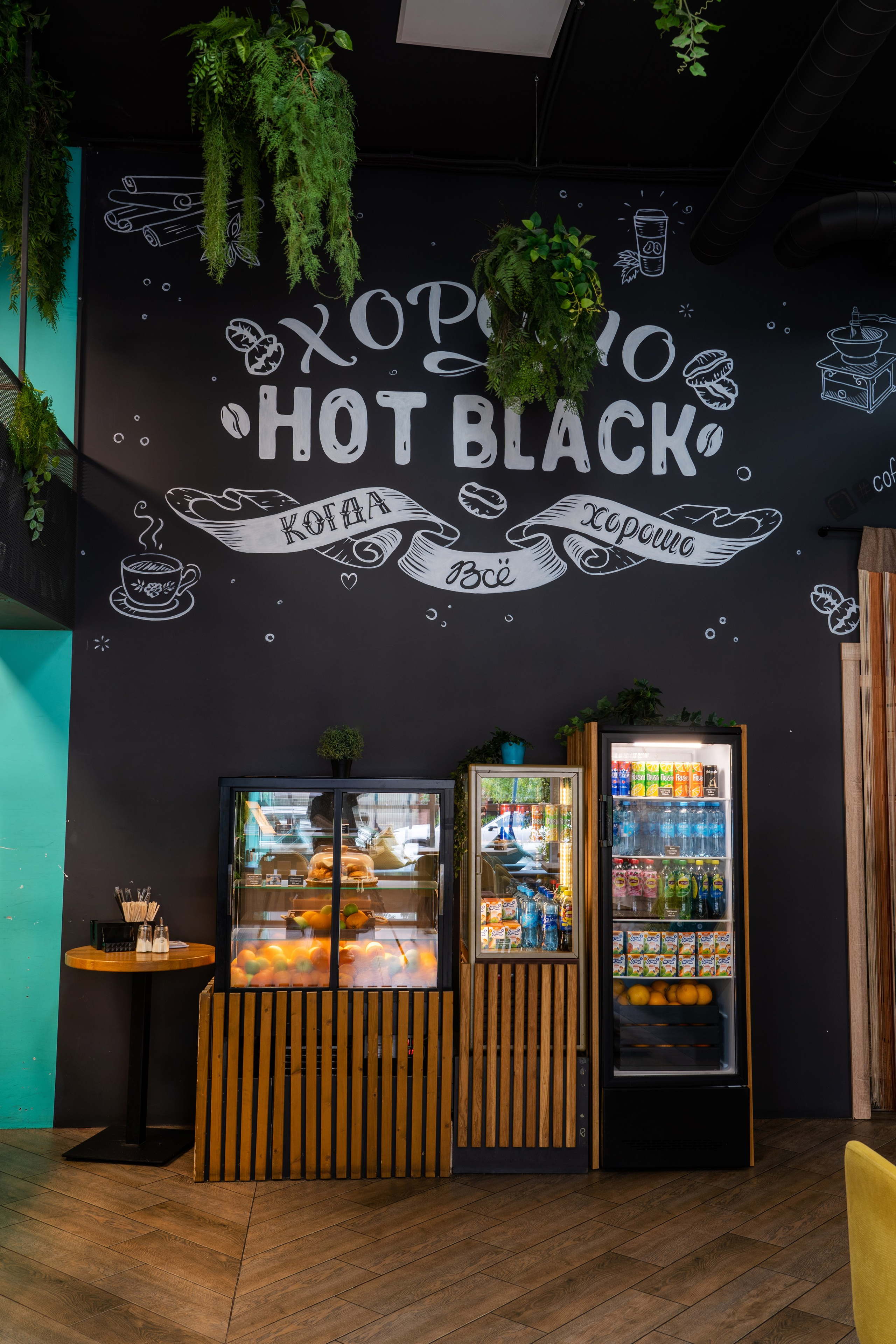 Интерьерная фотосъемка кафейни Hot Black Coffe (г. Королев)