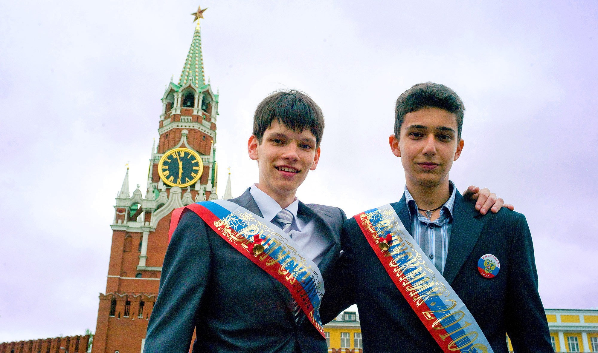 Этим Детям — выпускные альбомы