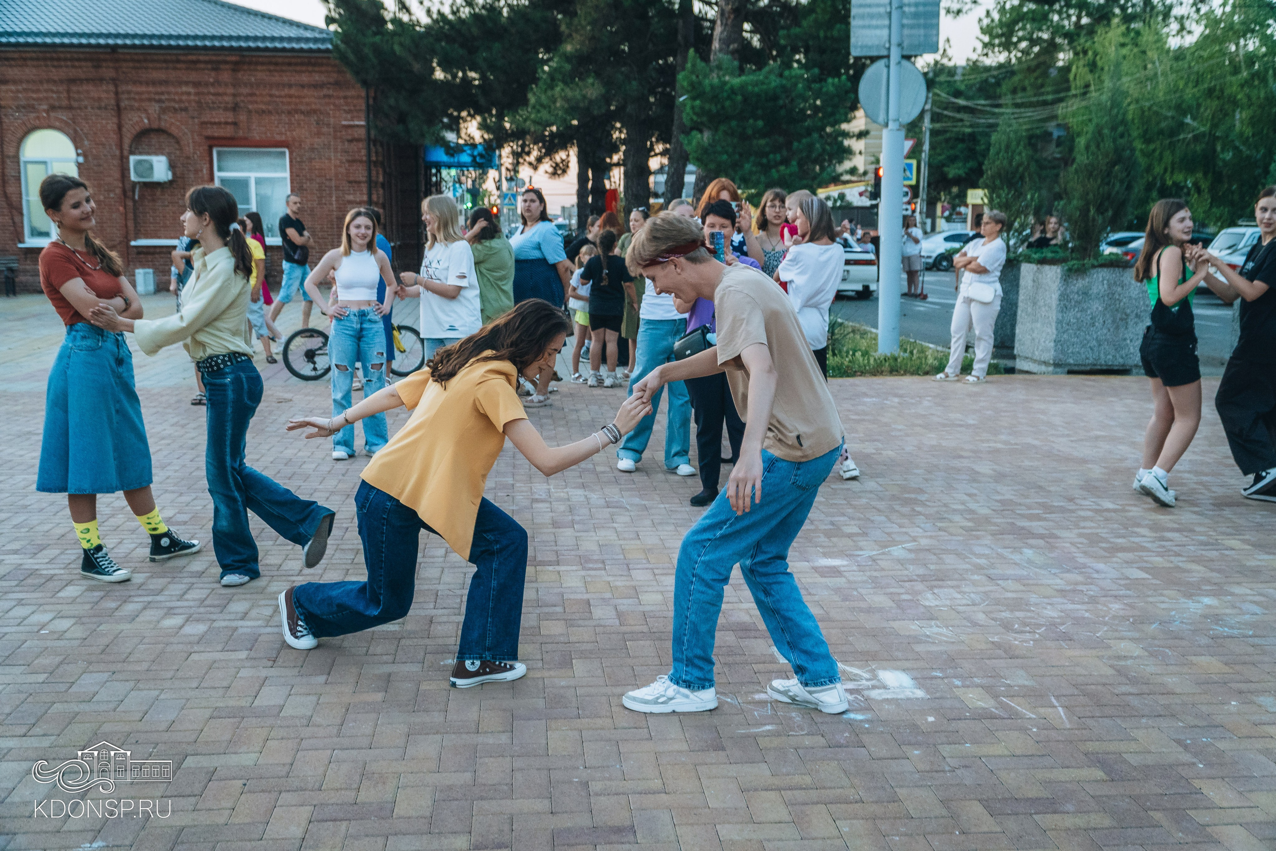 «Вспомнить все». Новотитаровский Дом культуры
