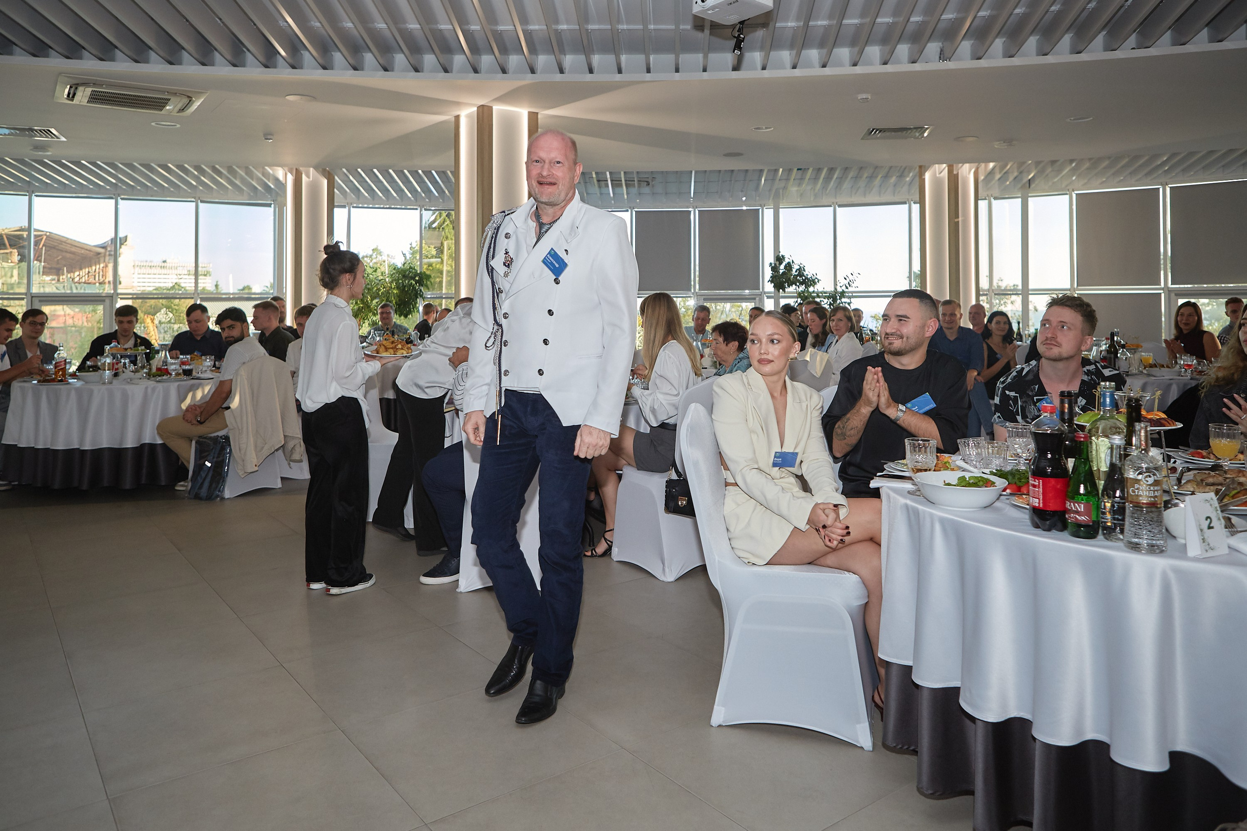 Репортажный фотограф для фотосъемки форумов конференций корпоративных мероприятий в Сочи. Фотограф Юрий Никитюк — Сочи |Адлер|Красная Поляна