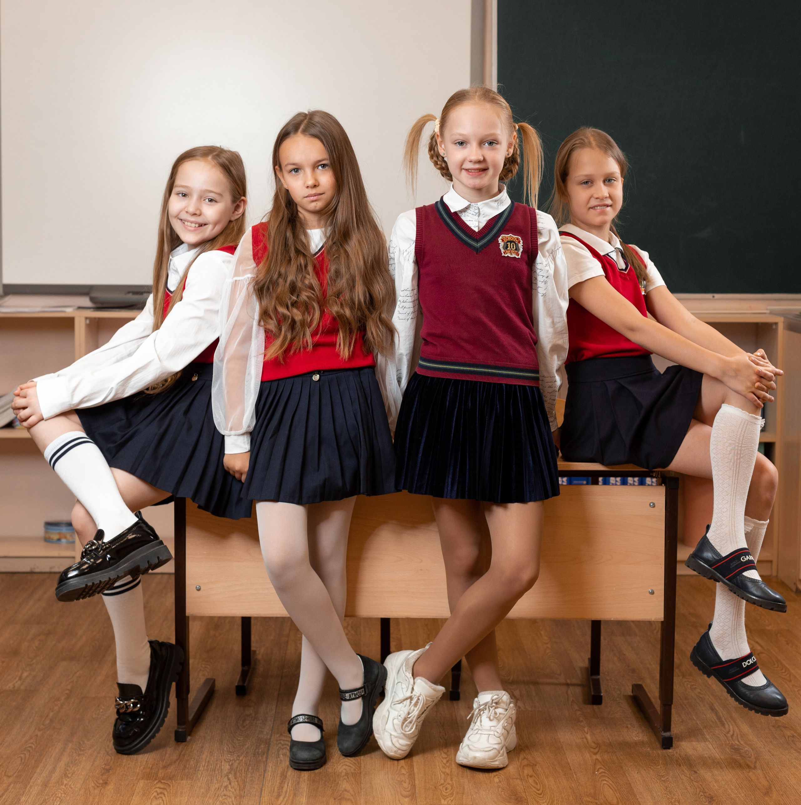 4 КЛАСС. Выпускные альбомы Новосибирск — Твой Альбом