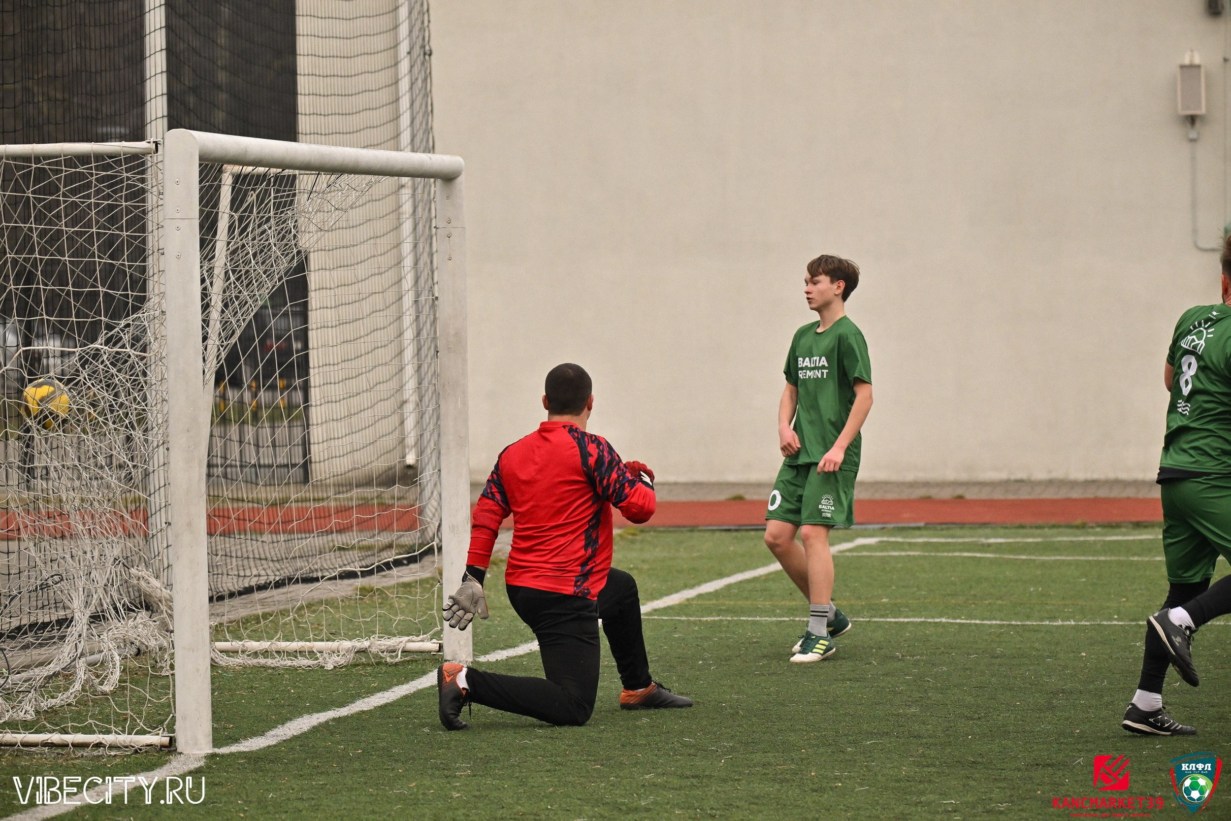 XX ЧЕМПИОНАТ КАЛИНИНГРАДСКОЙ ЛФЛ КАНЦМАРКЕТ39 сезона 2024–2025 гг. VIBECITY.RU Вайб Сити Ру Фоторепортажи Фотоотчеты Калининград