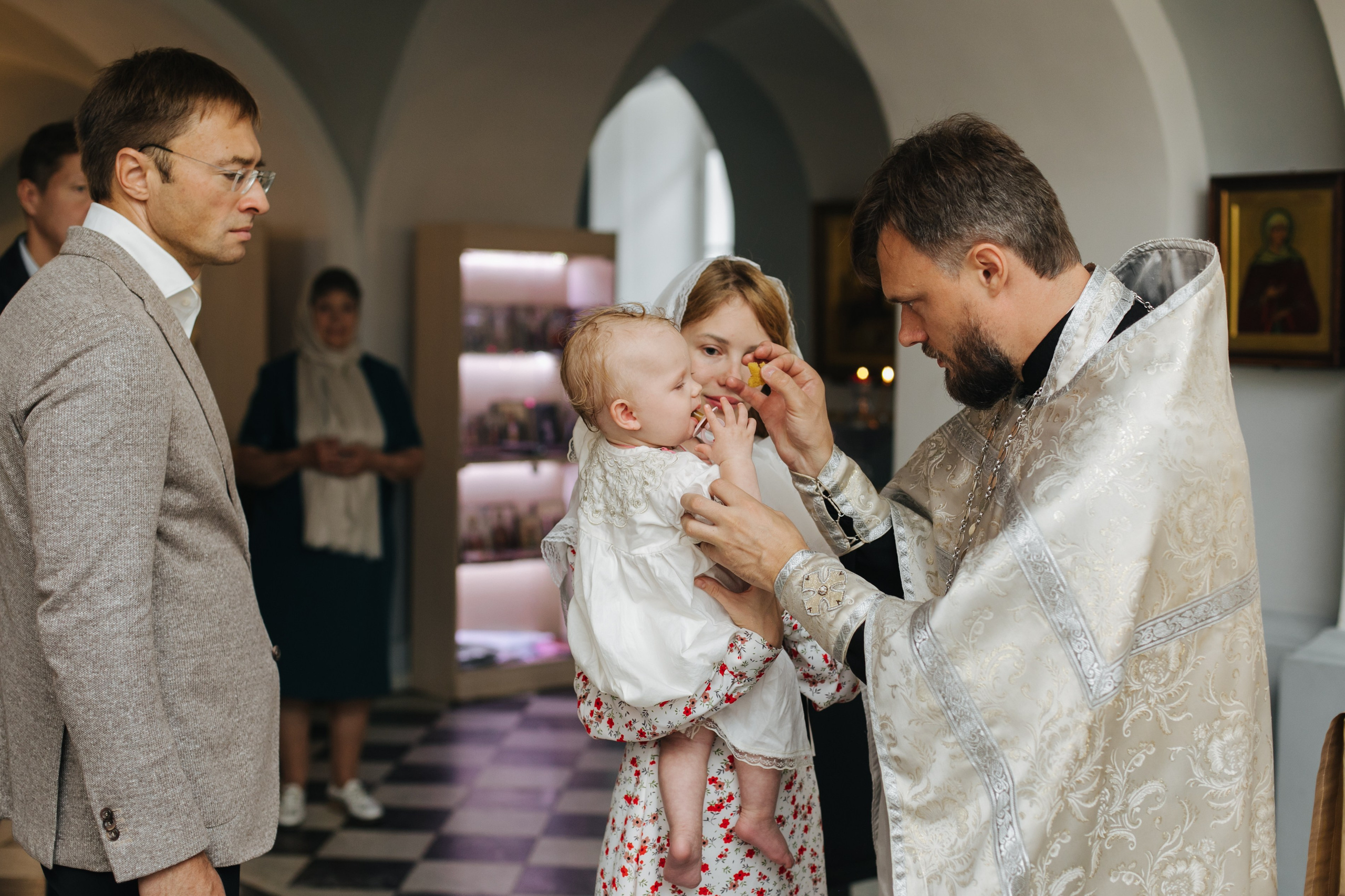 Крещение церковь Трех Святителей СПб. Фотограф на крещение в Санкт Петербурге