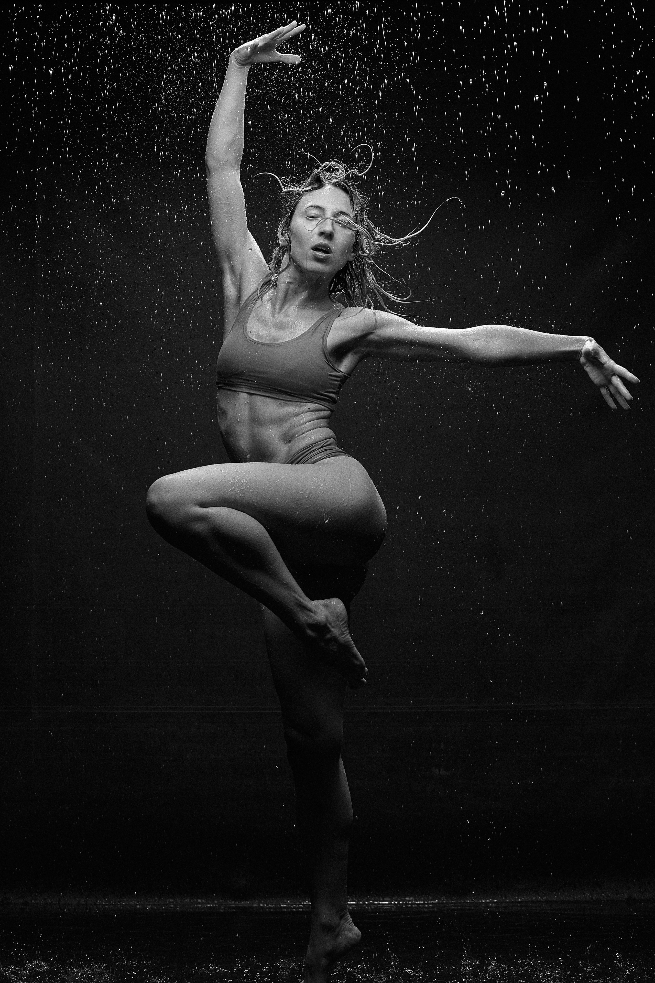 AQUA-photo session. Photographer for business Mikhail Semenov. Aqua photo studio, photo school