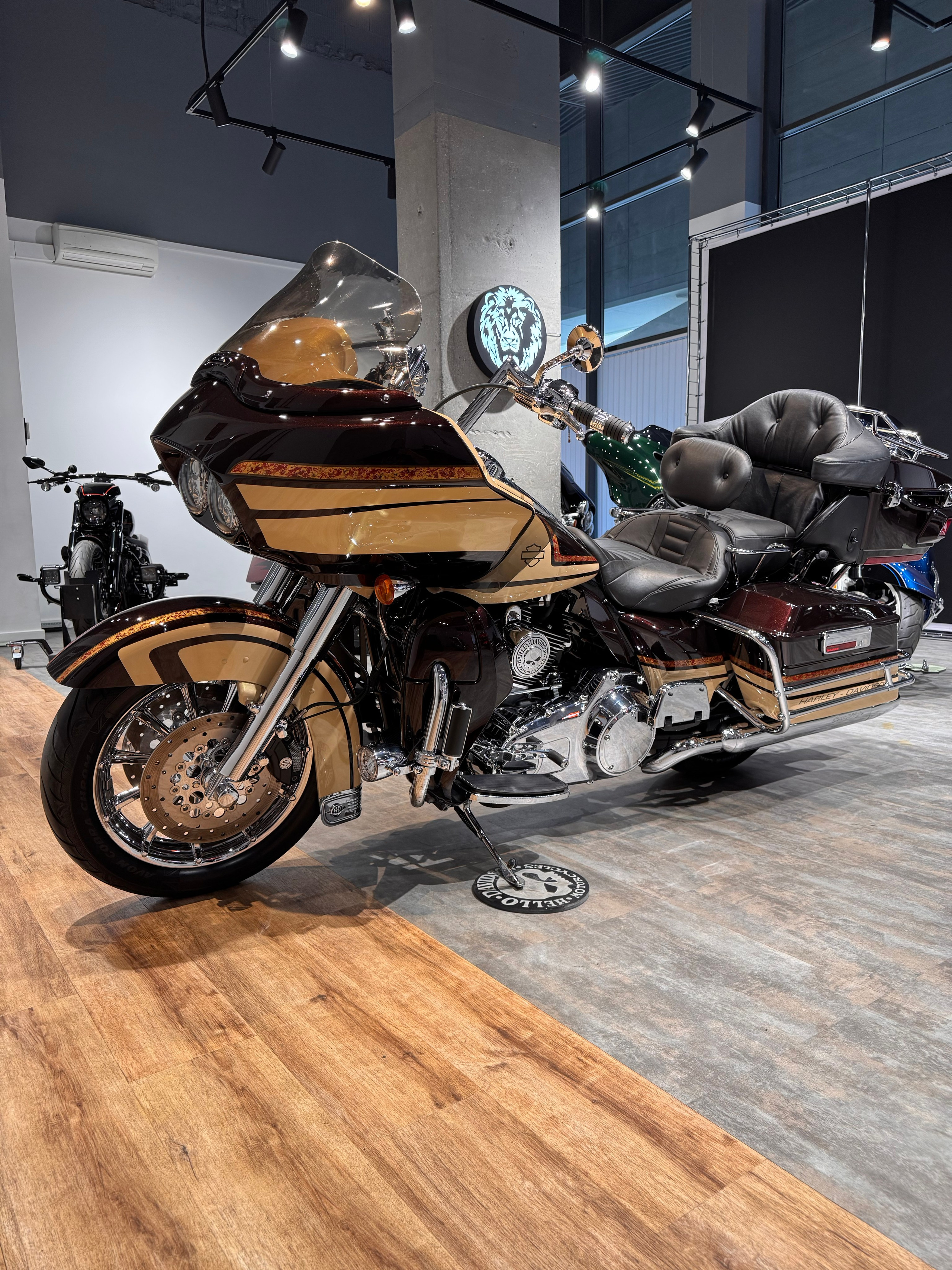 Продажа мотоцикла Harley-Davidson Road Glide Ultra 103 (Touring)— купить мотоцикл. Hello Davidson, Москва. Только хорошие мотоциклы…