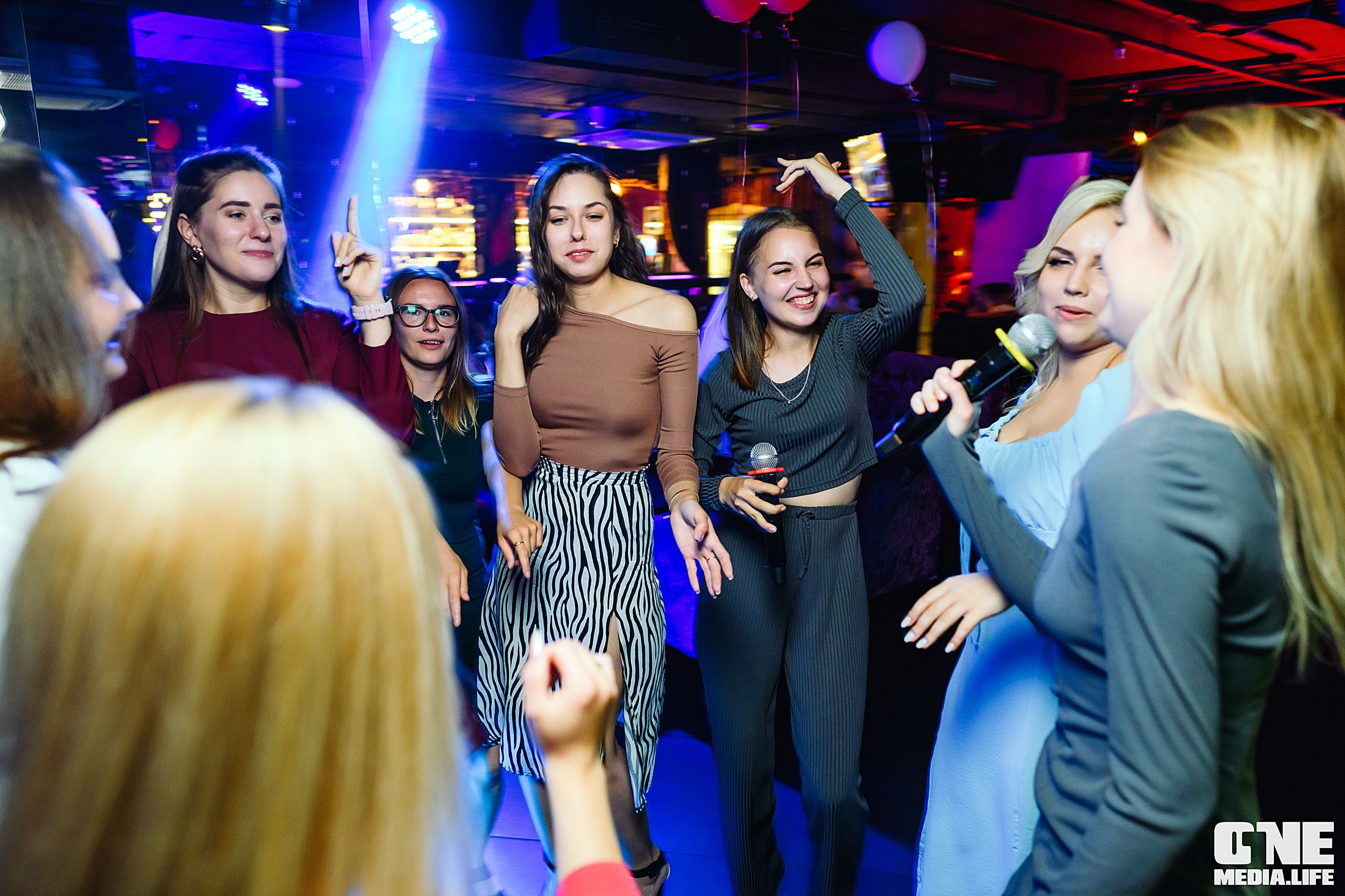 Фоторепортаж из караоке-клуба Эйфория. One Media Life: фоторепортажи, фотоотчеты с мероприятий и заведений