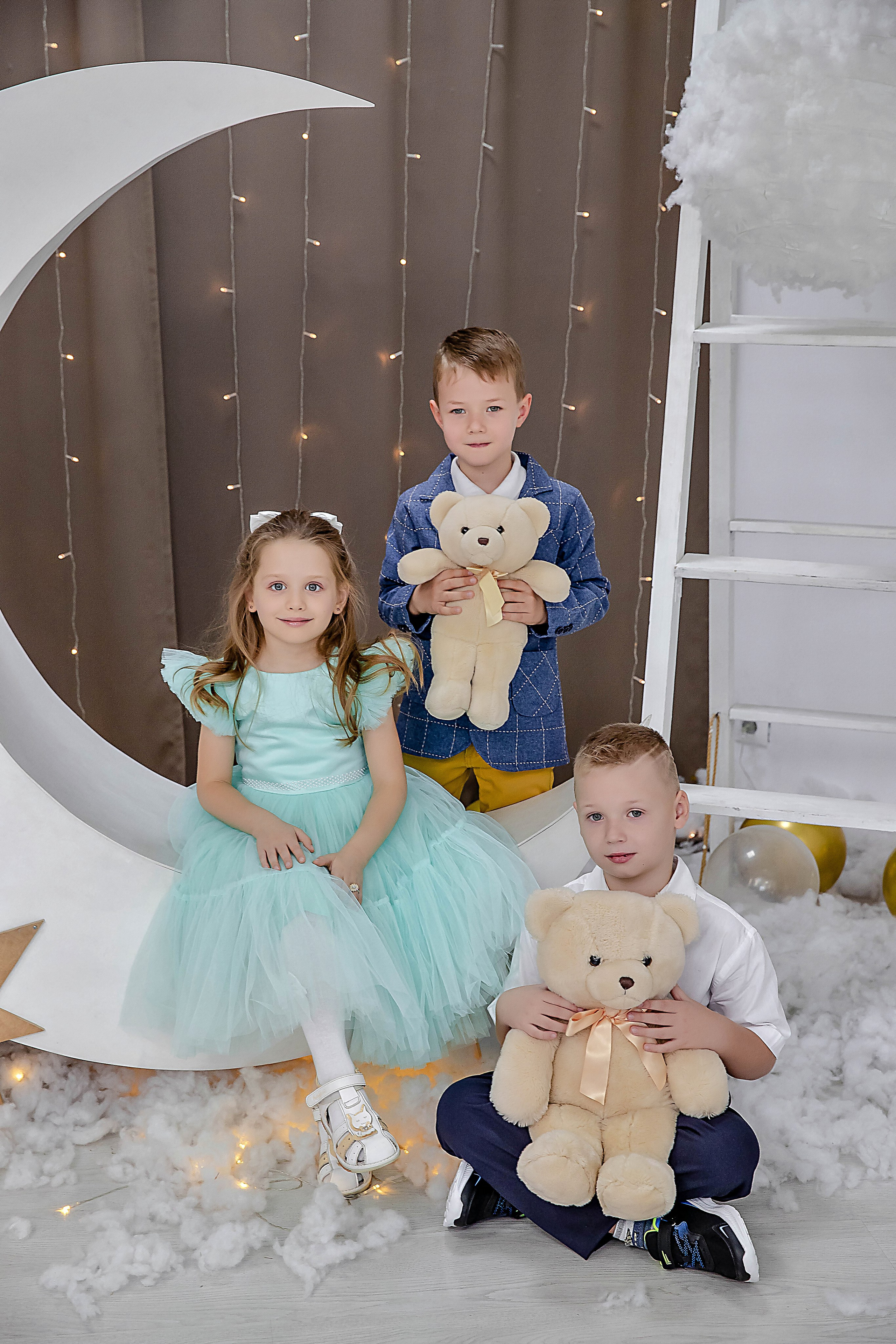 Выпускные (школьные) альбомы (книги) в Ростове-на-Дону. Современные Выпускные Альбомы в Ростове-на-Дону