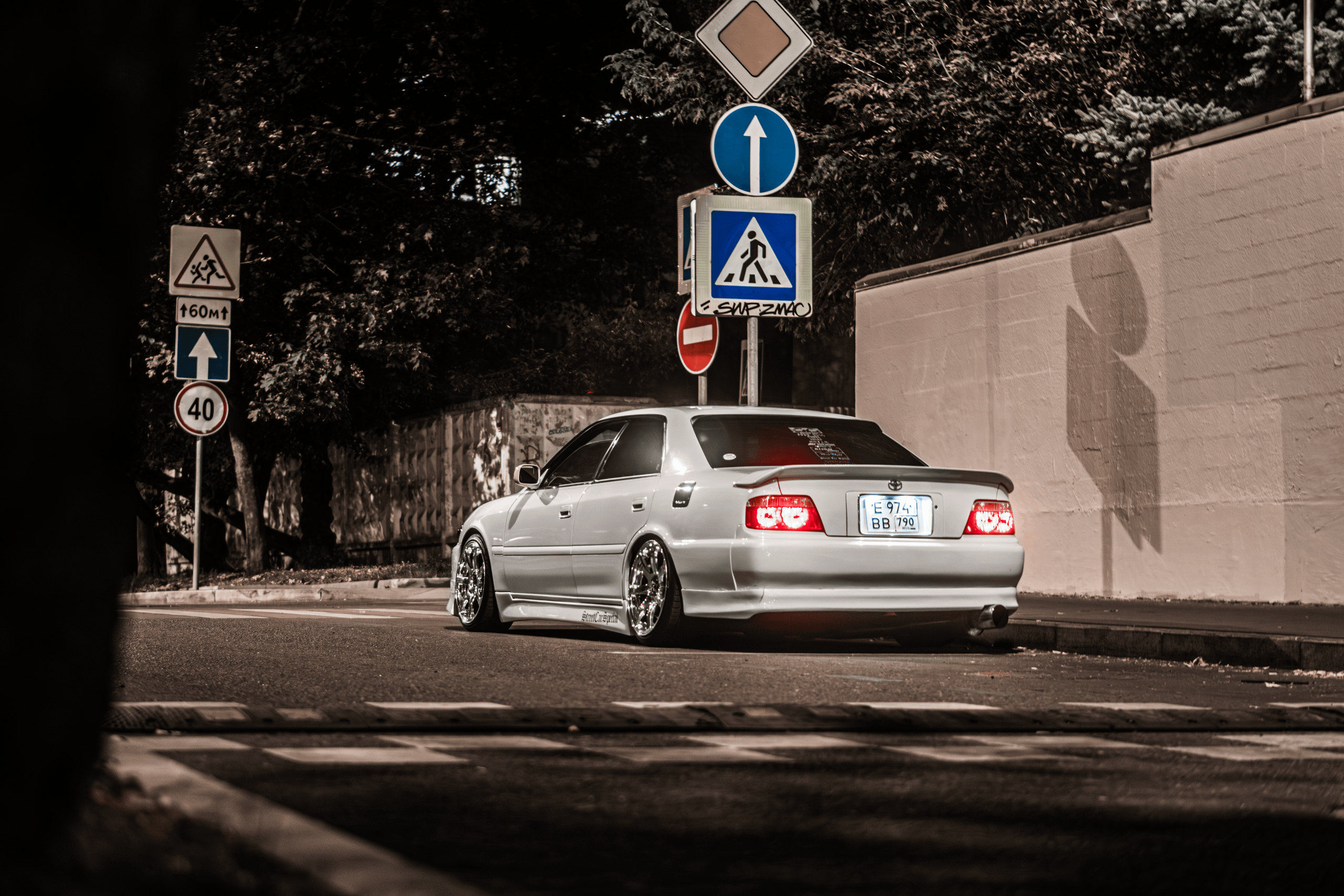 Toyota Chaser JZX100: белая жемчужина