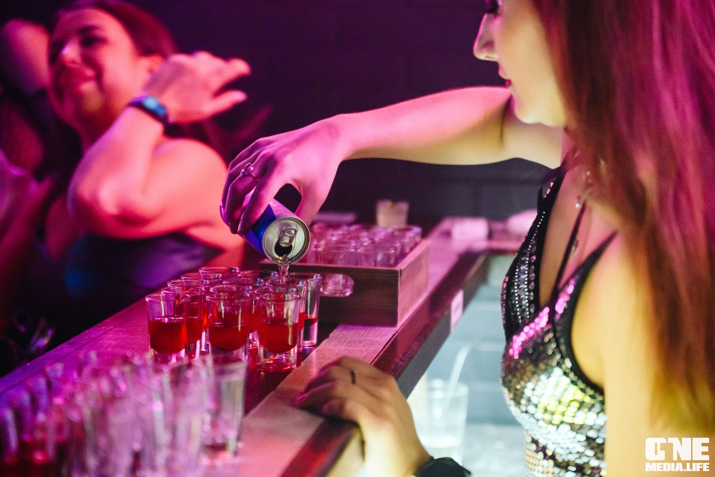Фотоотчет из бара XxxX. One Media Life: фоторепортажи, фотоотчеты с мероприятий и заведений