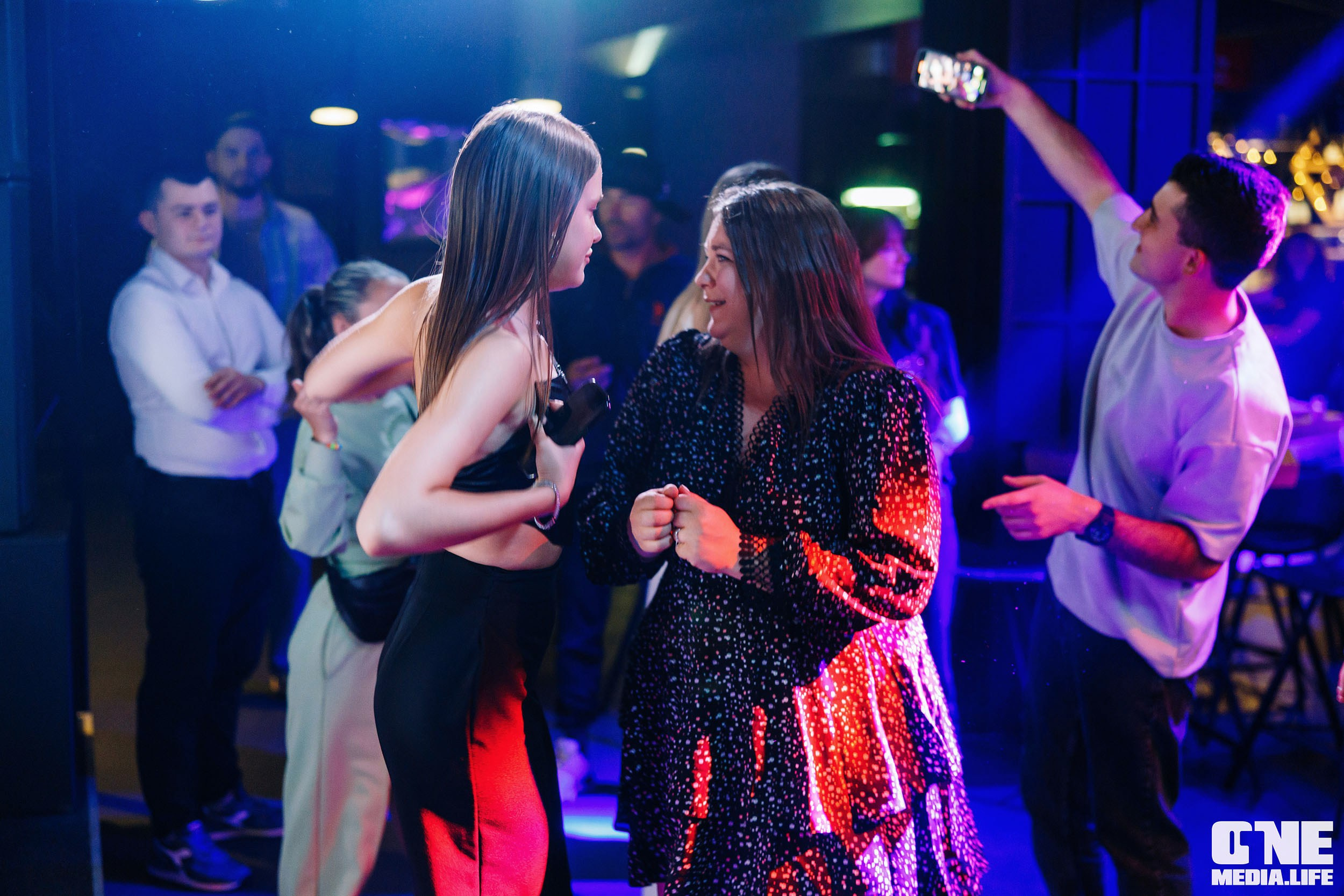 Фоторепортаж из бара Баррэ. One Media Life: фоторепортажи, фотоотчеты с мероприятий и заведений