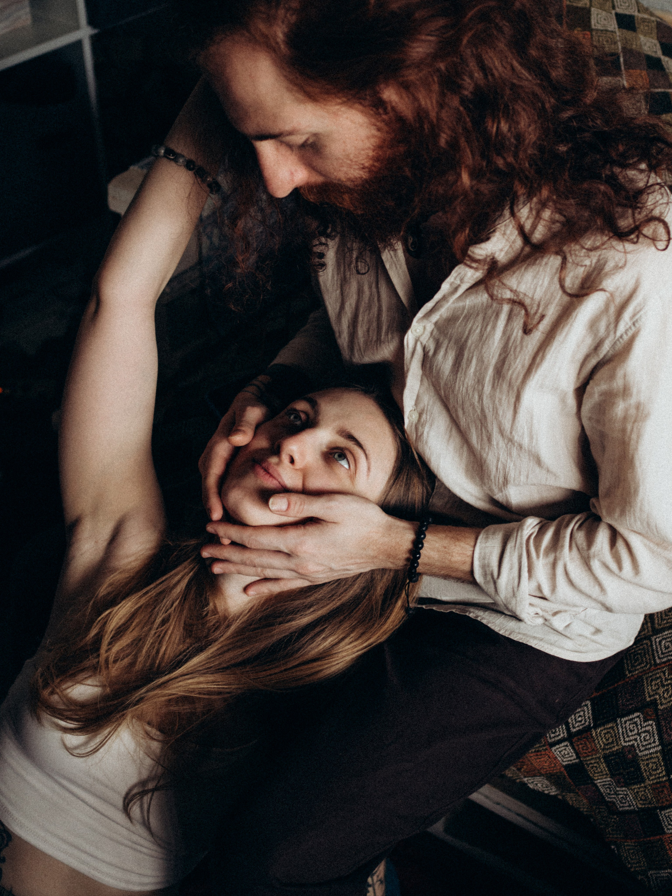 Парная фотосессия в домашних условиях