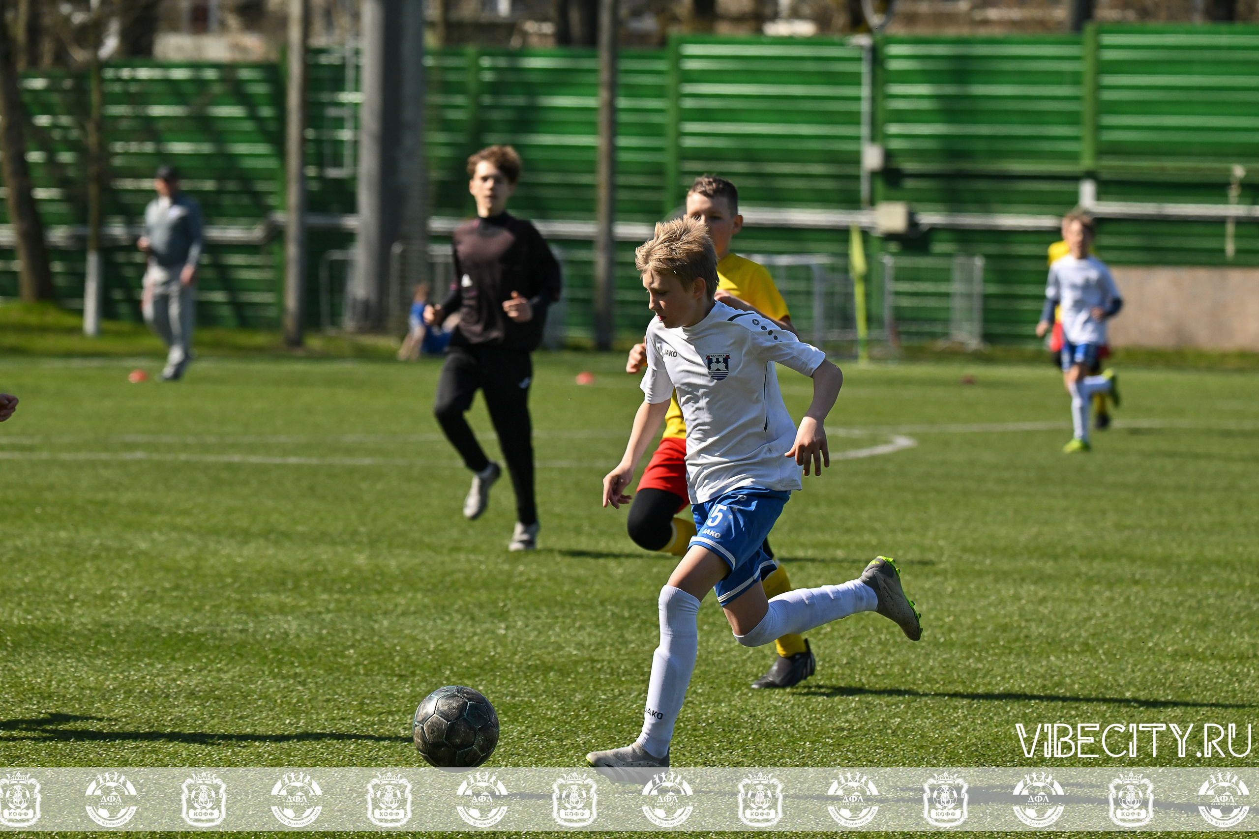 XIX Всероссийского футбольного турнира Локобол 2025 РЖД. VIBECITY.RU Вайб Сити Ру Фоторепортажи Фотоотчеты Калининград
