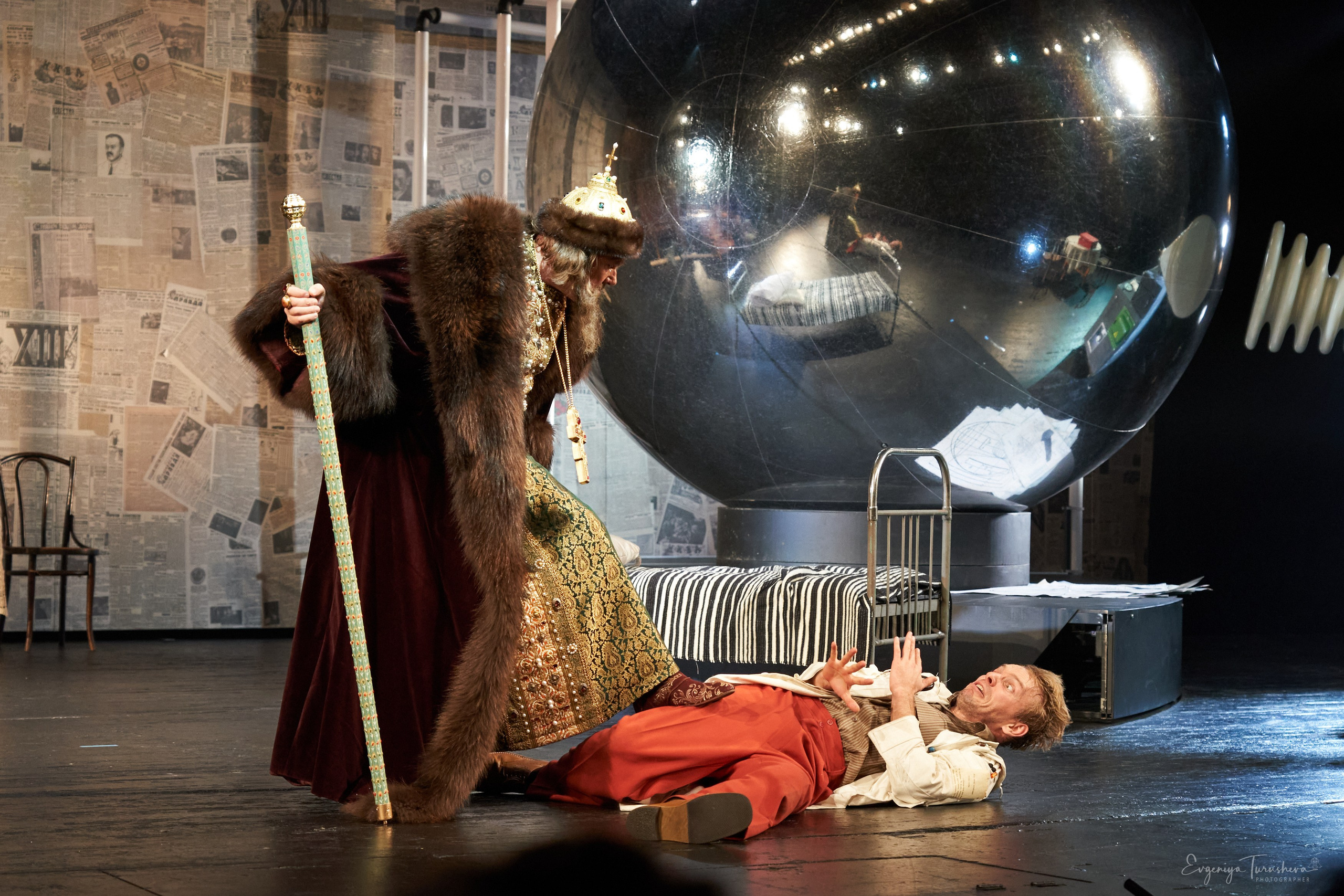 «Иван Васильевич» — премьера, открывшая сотый сезон Театра Сатиры. Фотограф Евгения Турушева