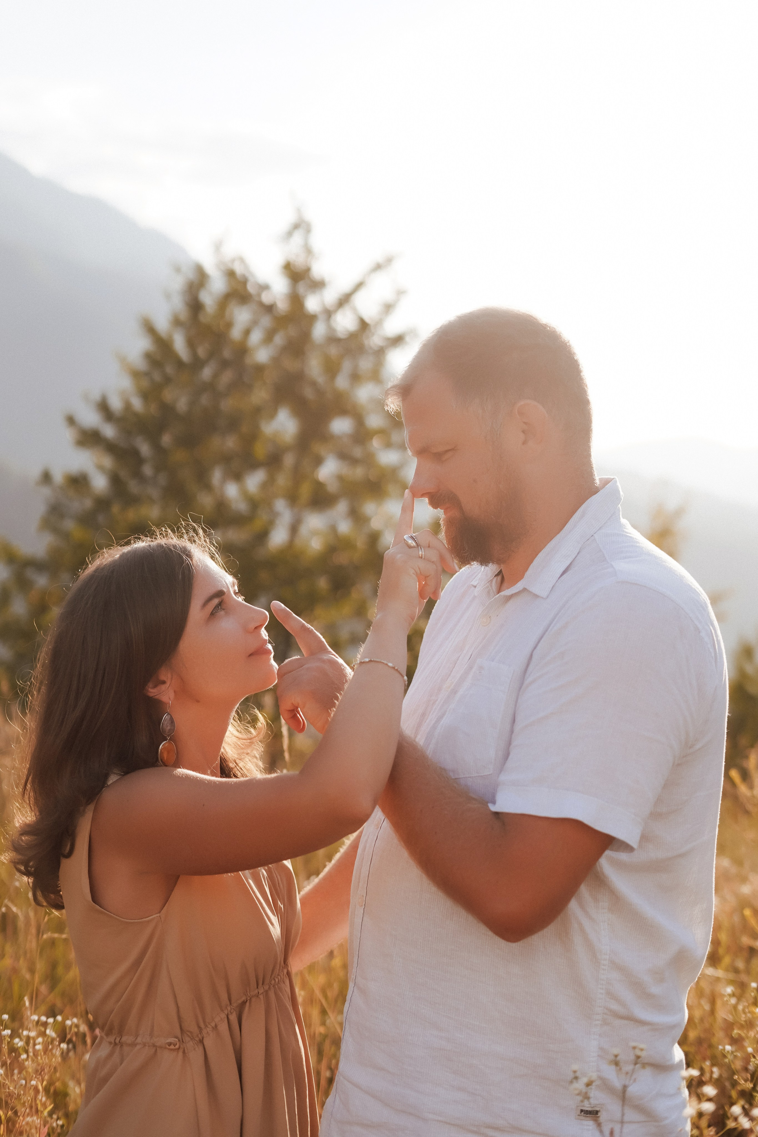 Алексей и Екатерина в горах Красной Поляны. Фотограф в Сочи и Абхазии | Фототуры | September Air