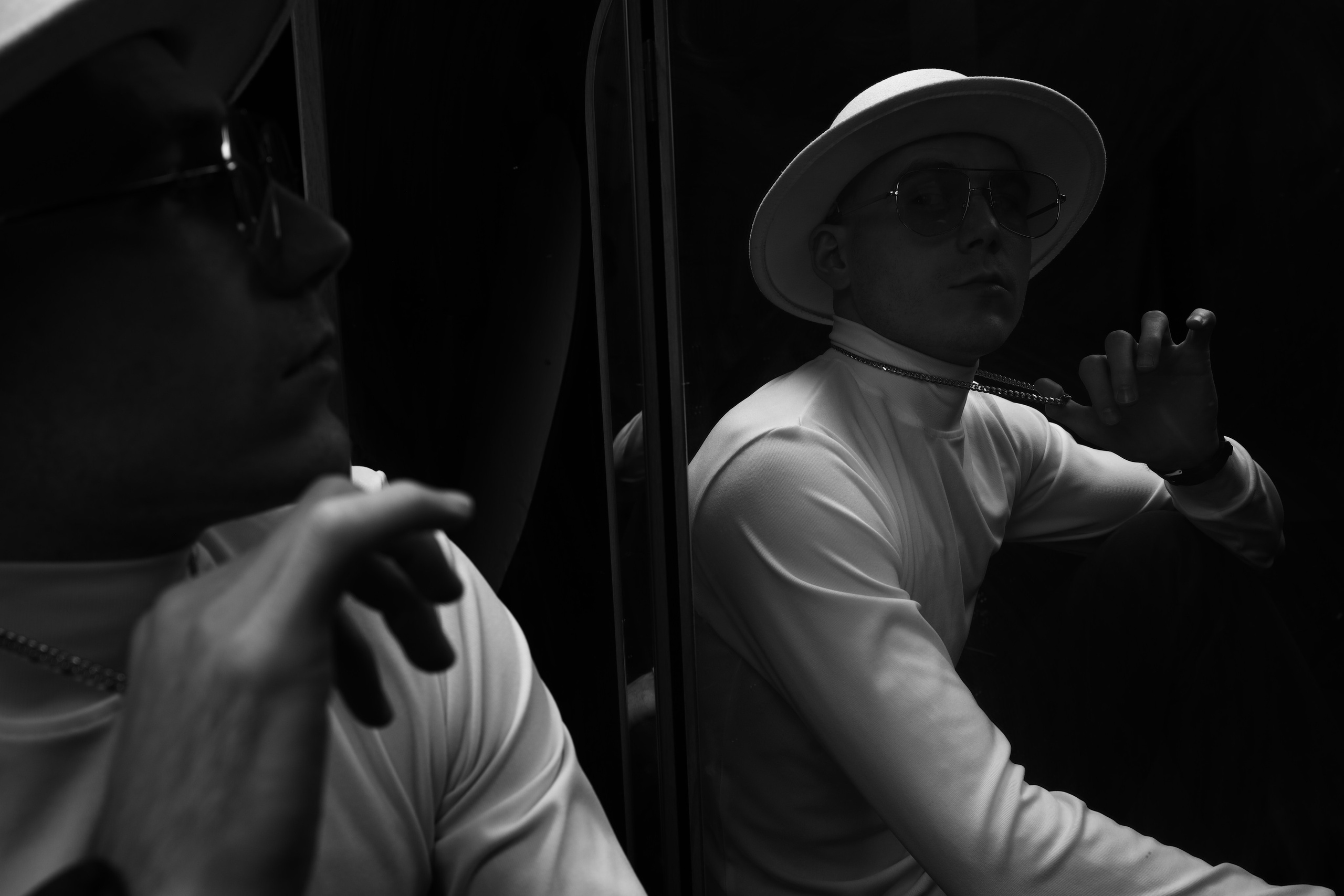 The White hat Alex. Профессиональный фотограф в Воронеже Владислав Крылов