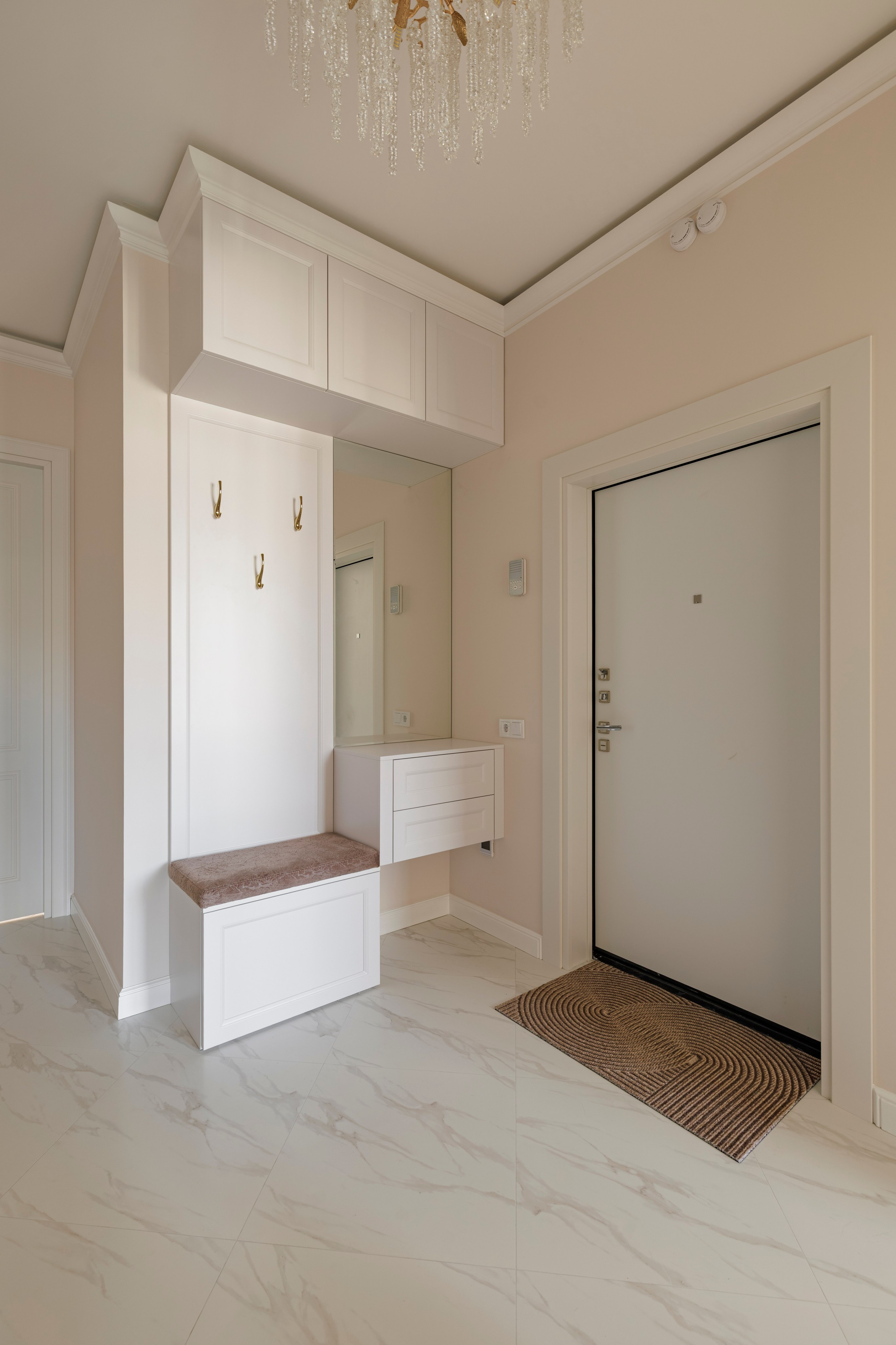 Фотограф интерьера, мебели и портрета в Санкт-Петербурге