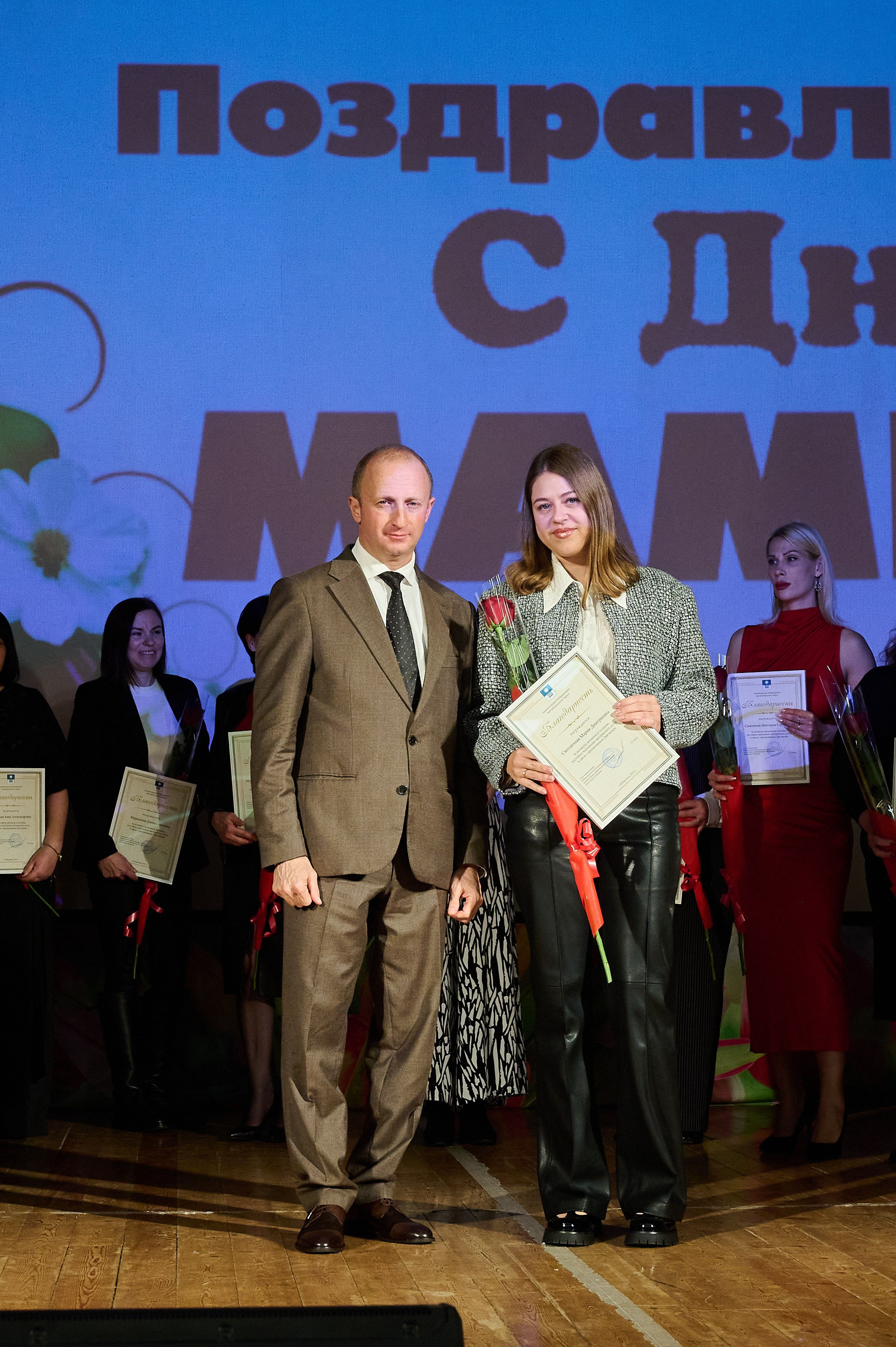 День матери Кабардинка. Жизнь курорта Кабардинка в фотографиях