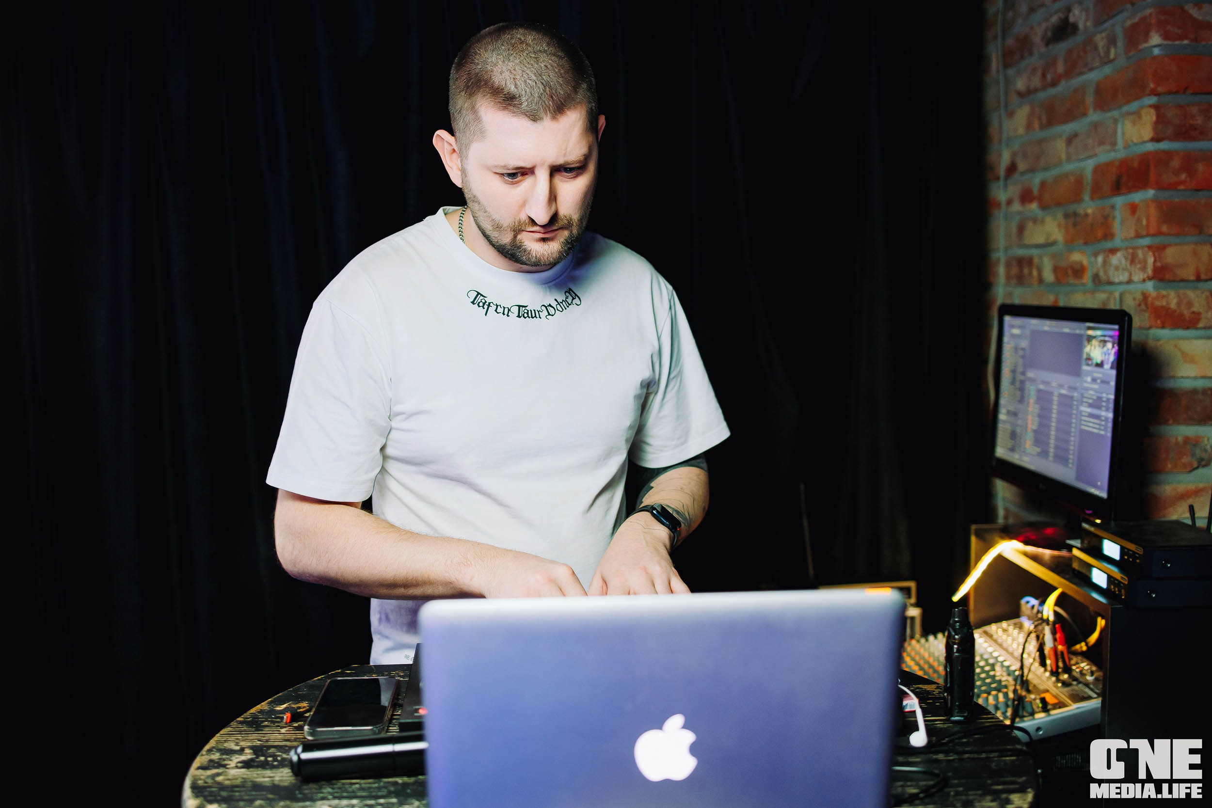 Фотоотчет с вечеринки в Barre. One Media Life: фоторепортажи, фотоотчеты с мероприятий и заведений