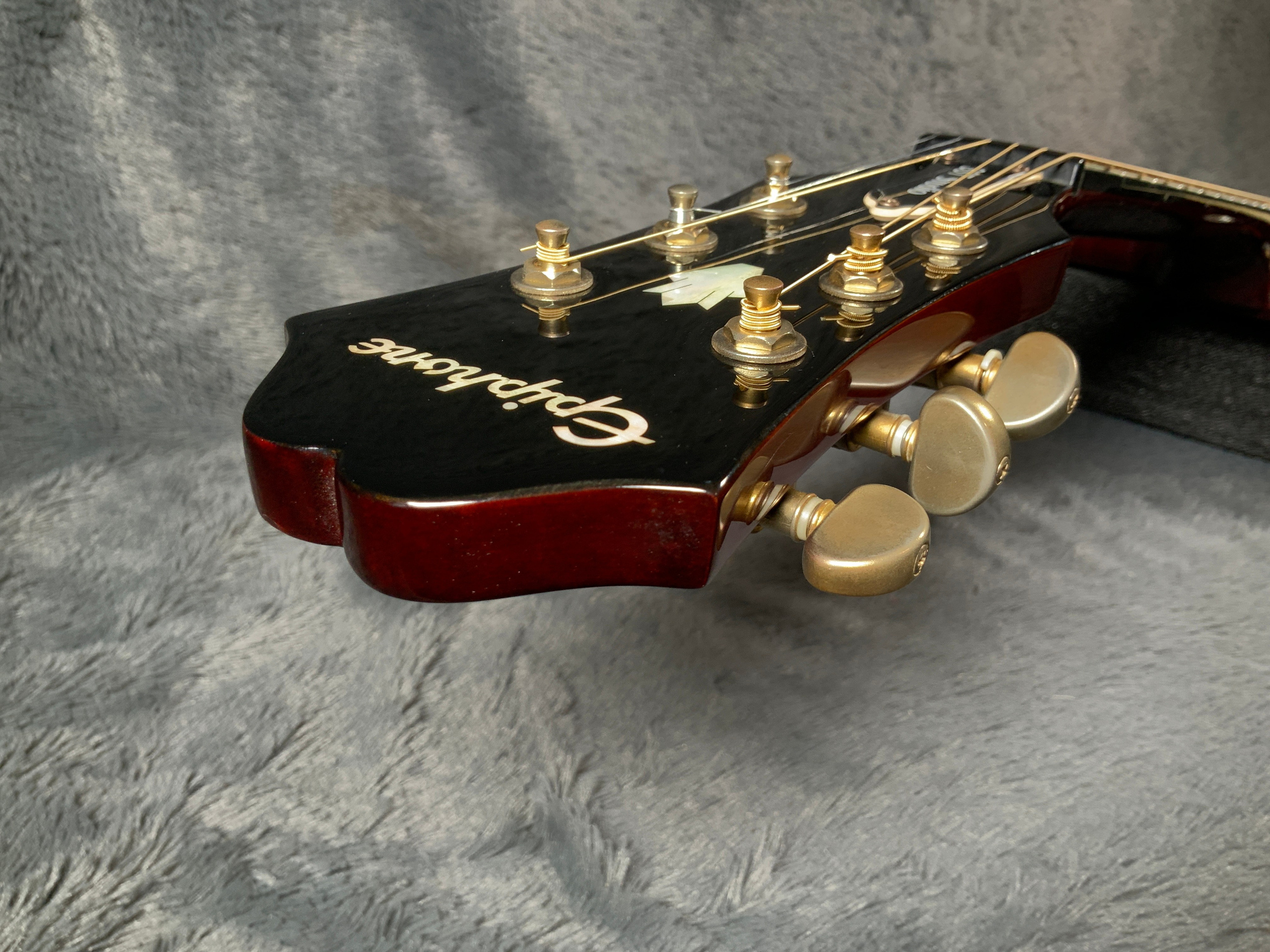 Epiphone SST Studio Limited Edition Custom Shop