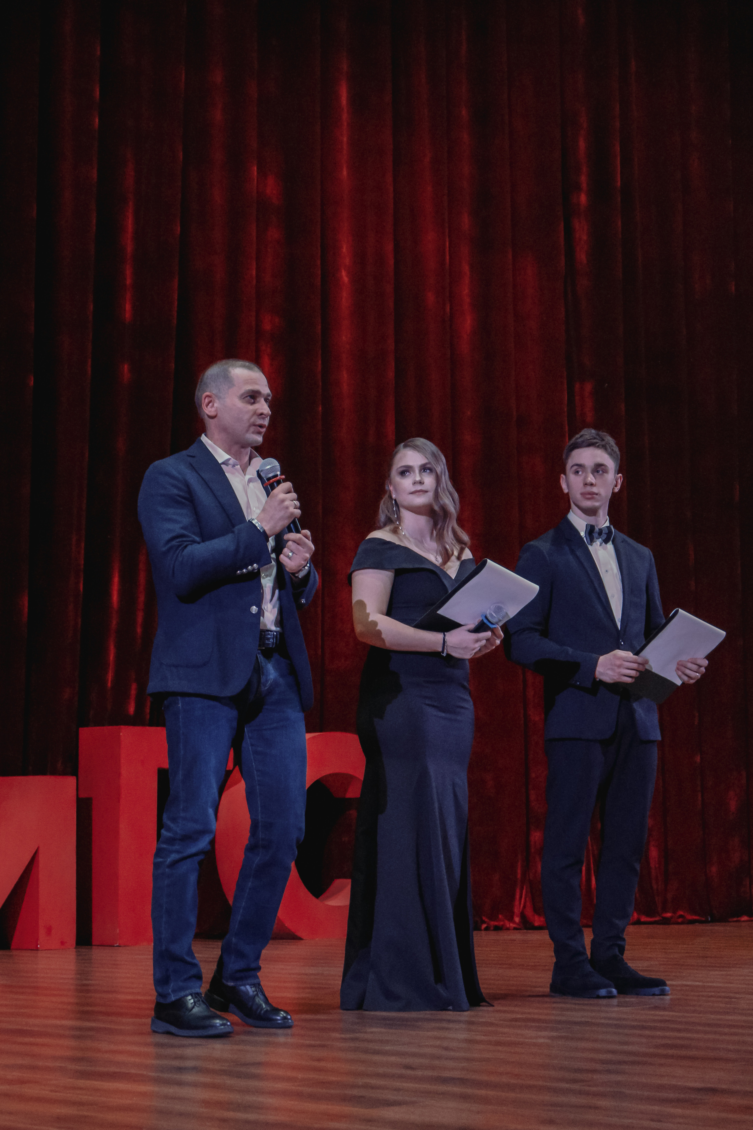 Давид Хоецян. Это больше чем фото