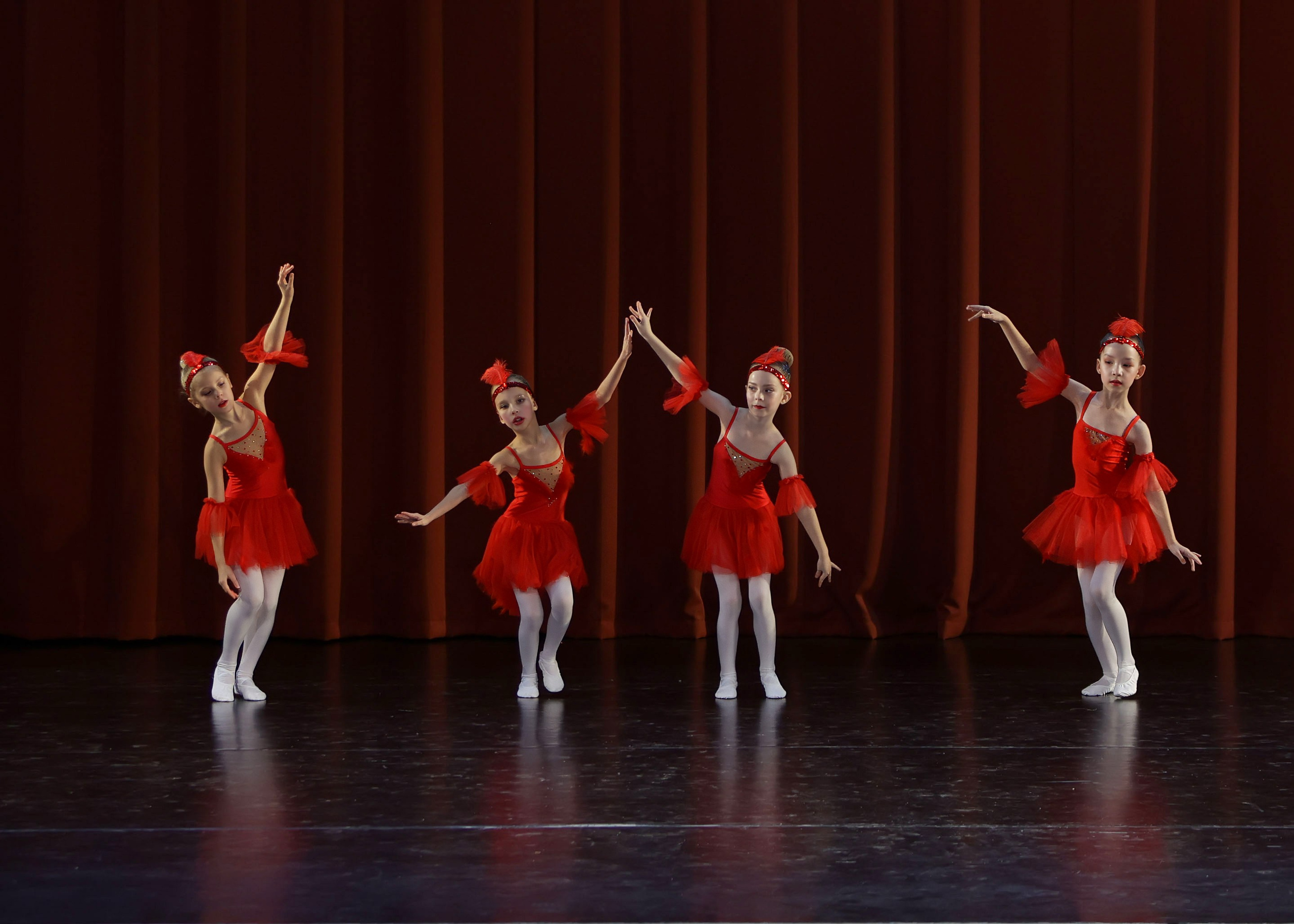 Фестиваль хореографического искусства «КУБОК ЛЕГЕНДЫ — 2025». Выпускные альбомы и школьный фотограф в Подольске, Троицке, Щербинке, Москве и Московской области