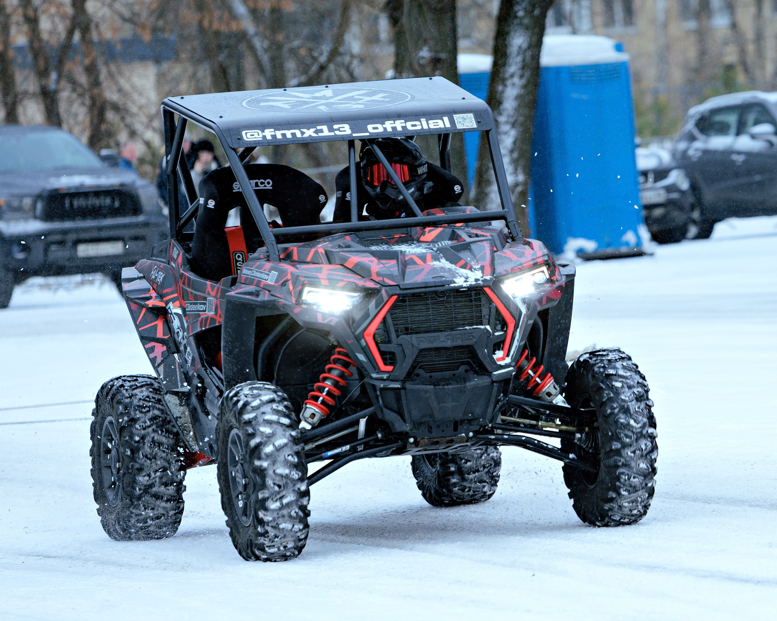 Зимний мотофристайл. Выпускные альбомы и школьный фотограф в Подольске, Троицке, Щербинке, Москве и Московской области