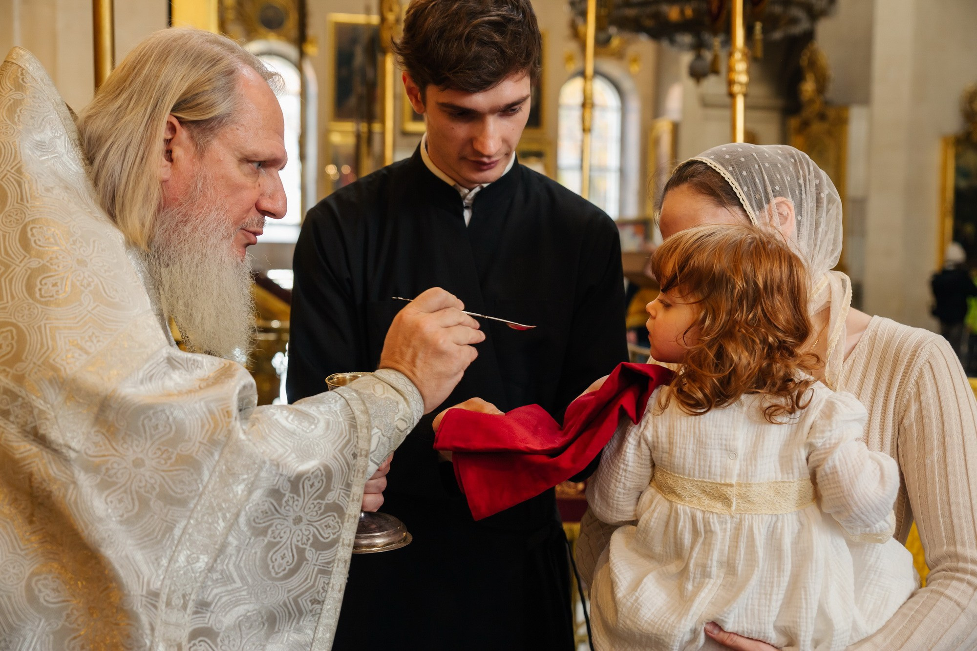Где покрестить ребенка в СПб Спасо Преображенский собор крещение. Фотограф крещение венчание в Петербурге! Помогает подобрать храм и посоветовал душевного батюшку в СПб