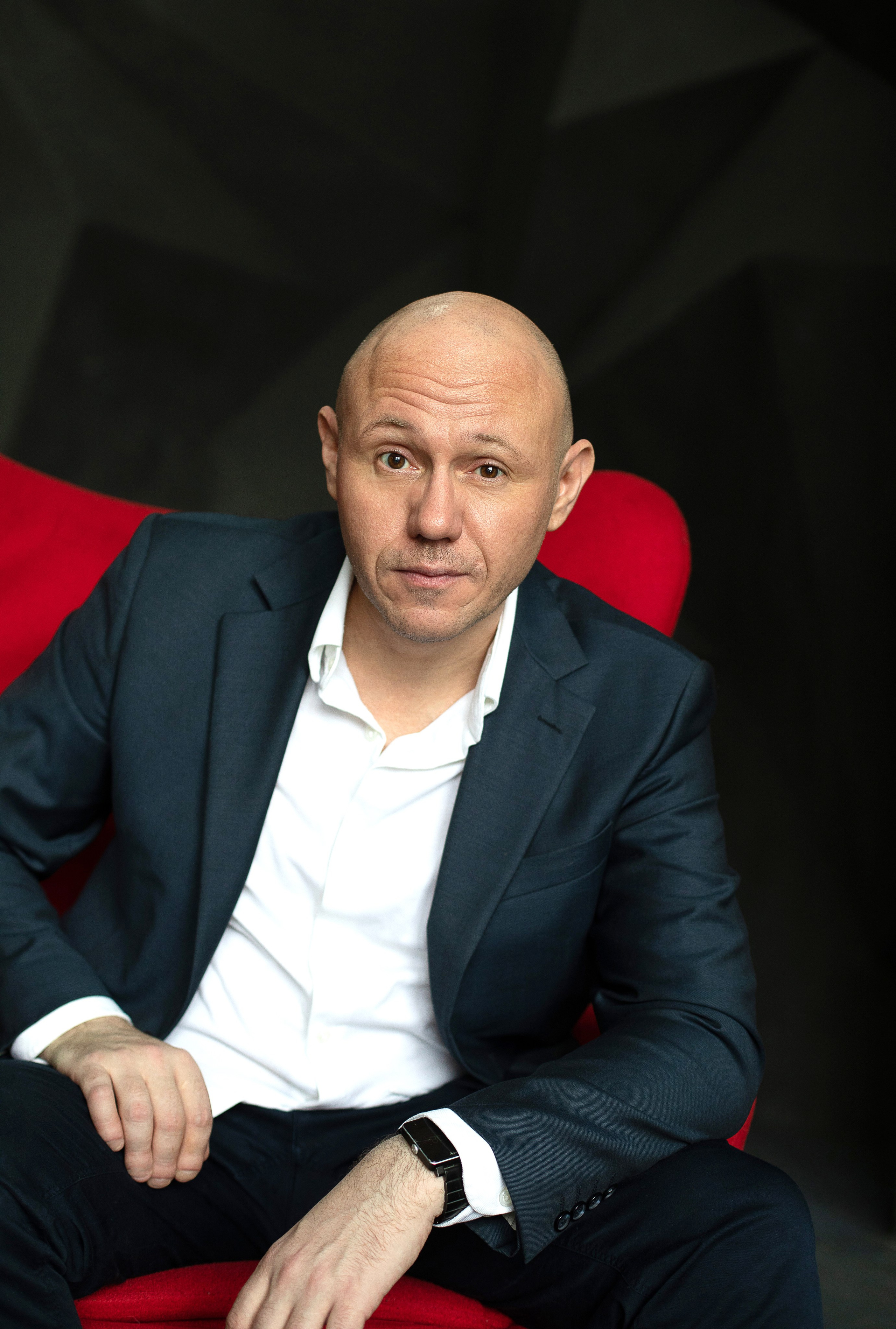 Мужской портрет эксперта. Фото/Ретушь/Обучение