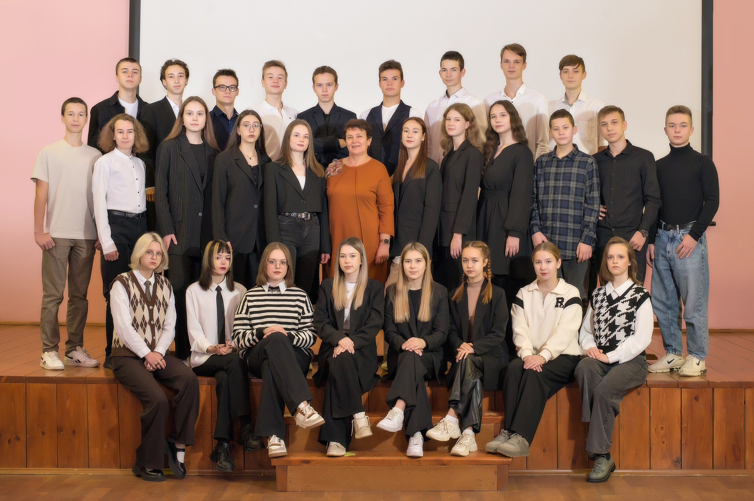 Общее обычное. Выпускные альбомы в Тутаеве.Захарова Лариса